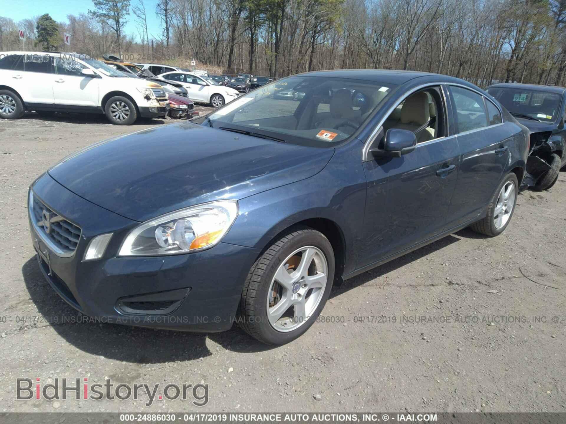 2013 VOLVO S60 - VIN: YV1612FH4D1215441 - Фото 2