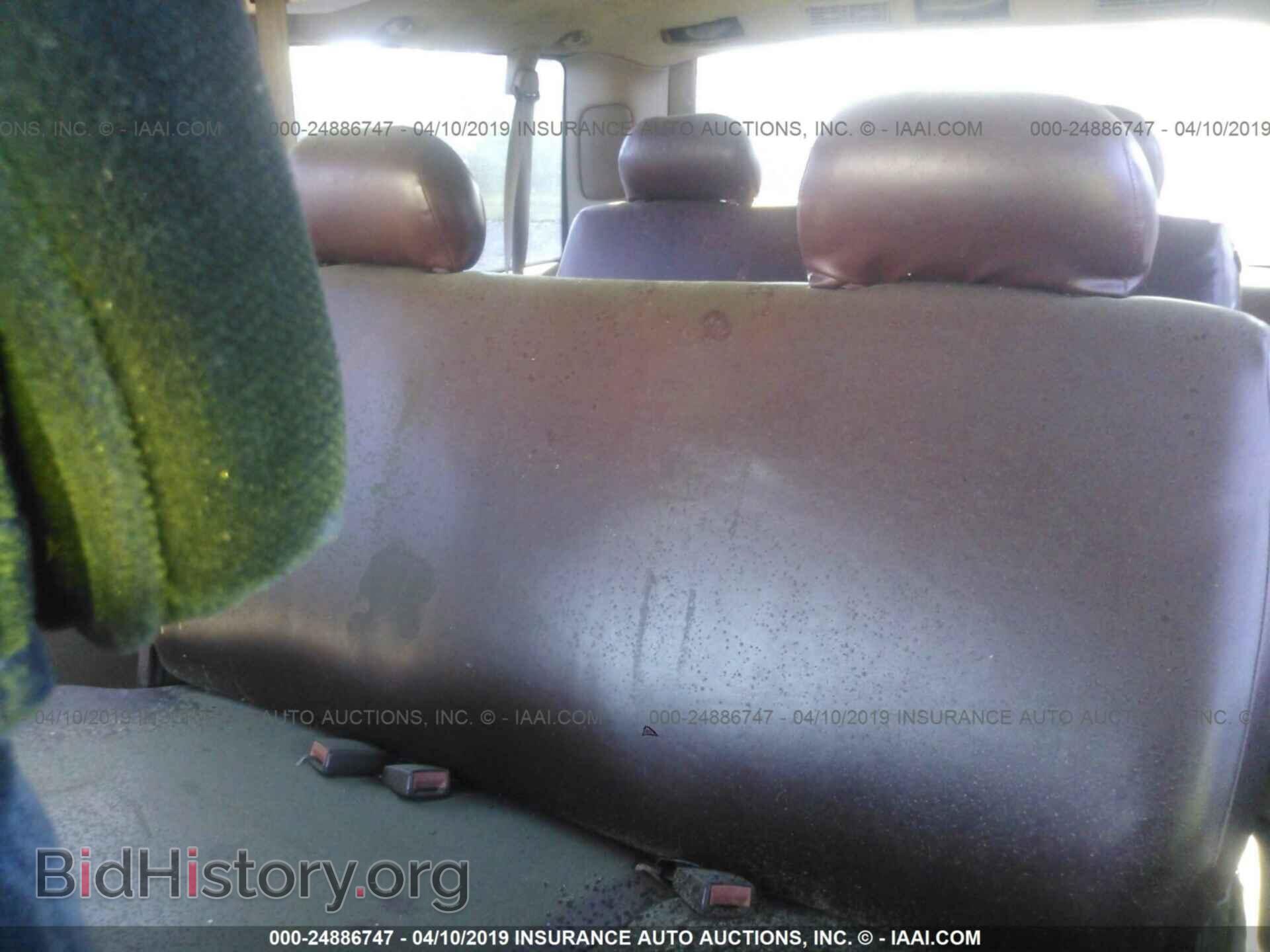 2000 CHEVROLET ASTRO - VIN: 1GNDM19W8YB104777 - Фото 8