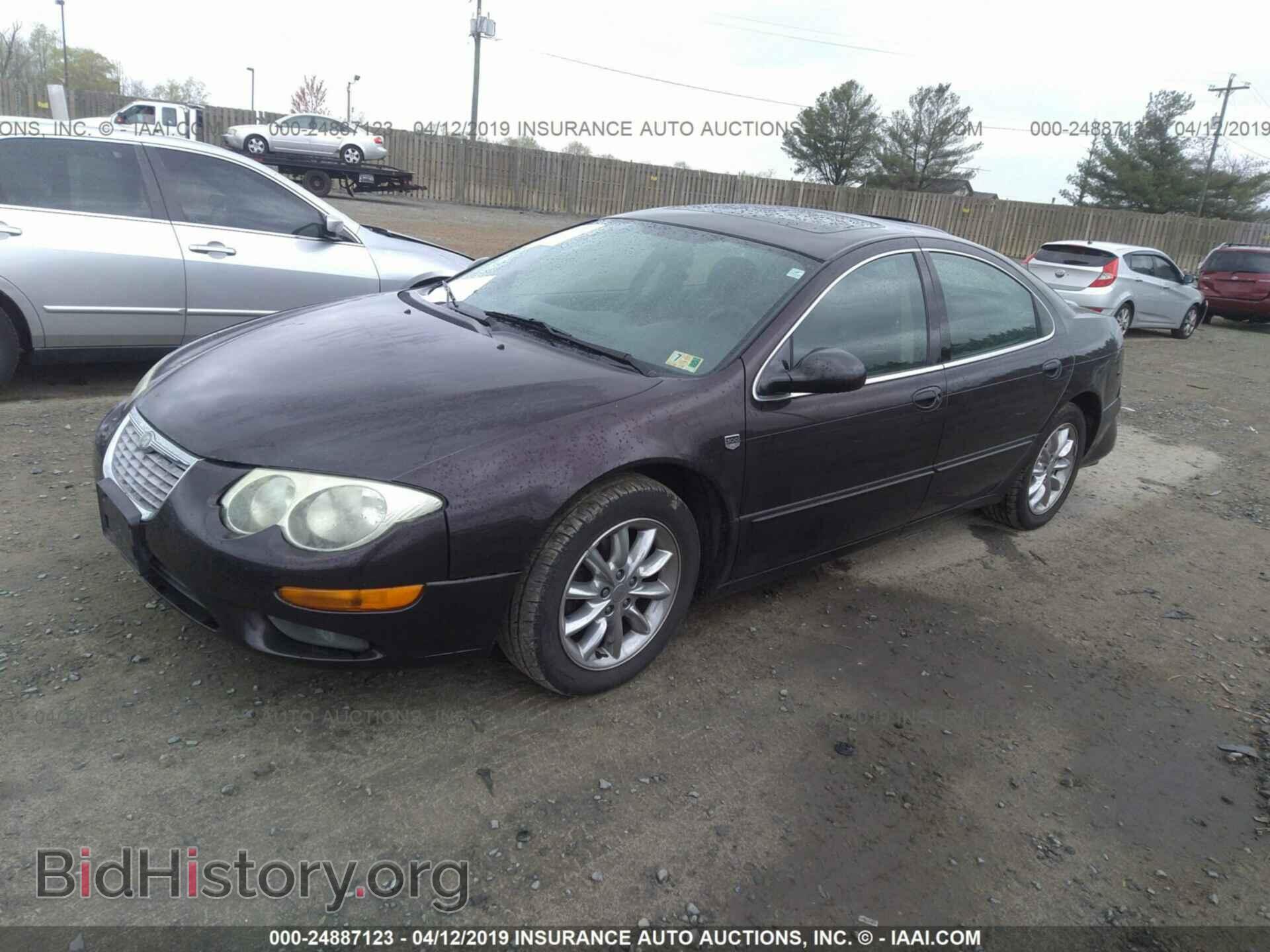 2003 CHRYSLER 300M - VIN: 2C3HE66G23H557556 - Photo 2