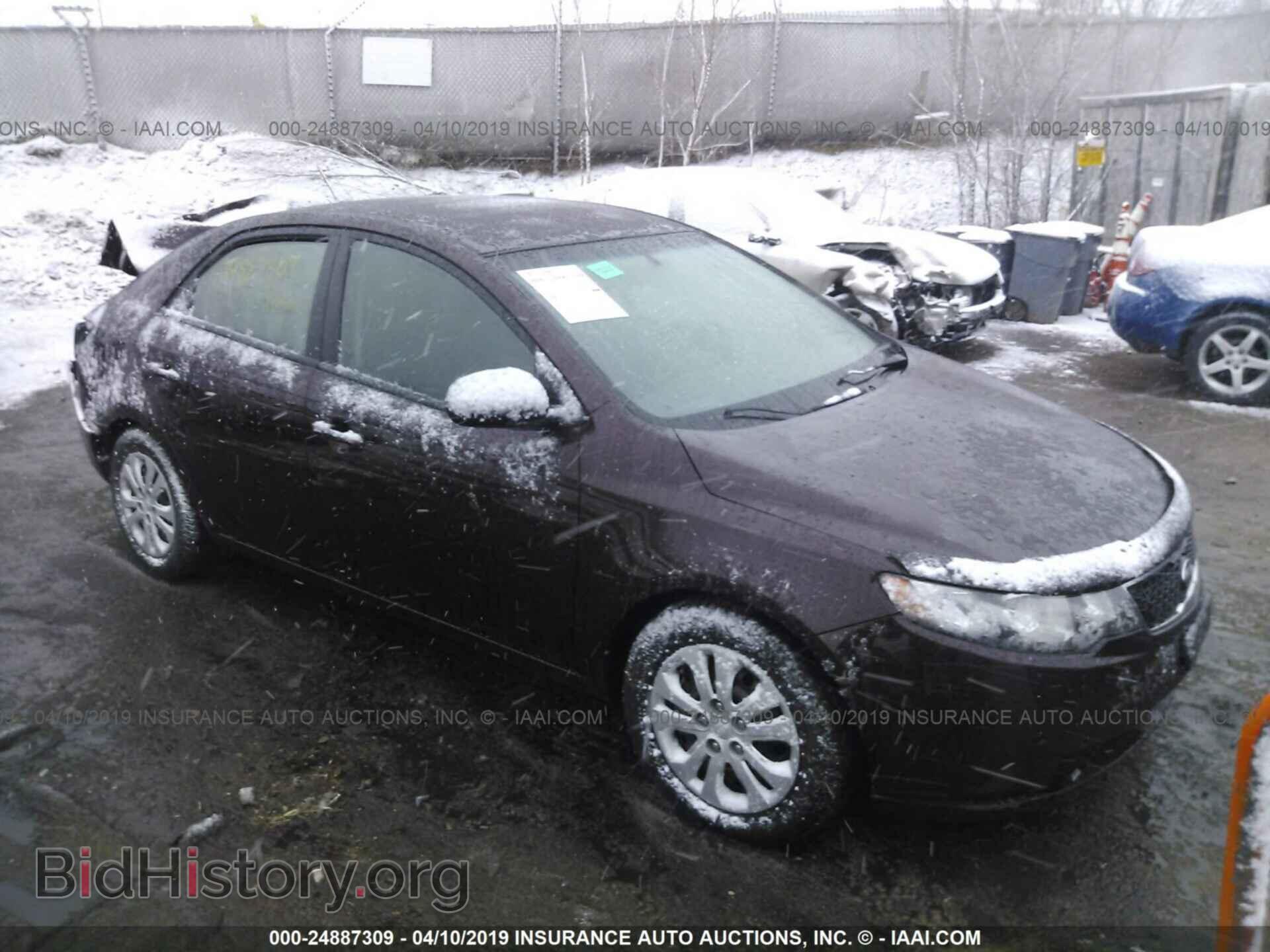 Фотография KNAFU4A25B5352290 - KIA FORTE 2011