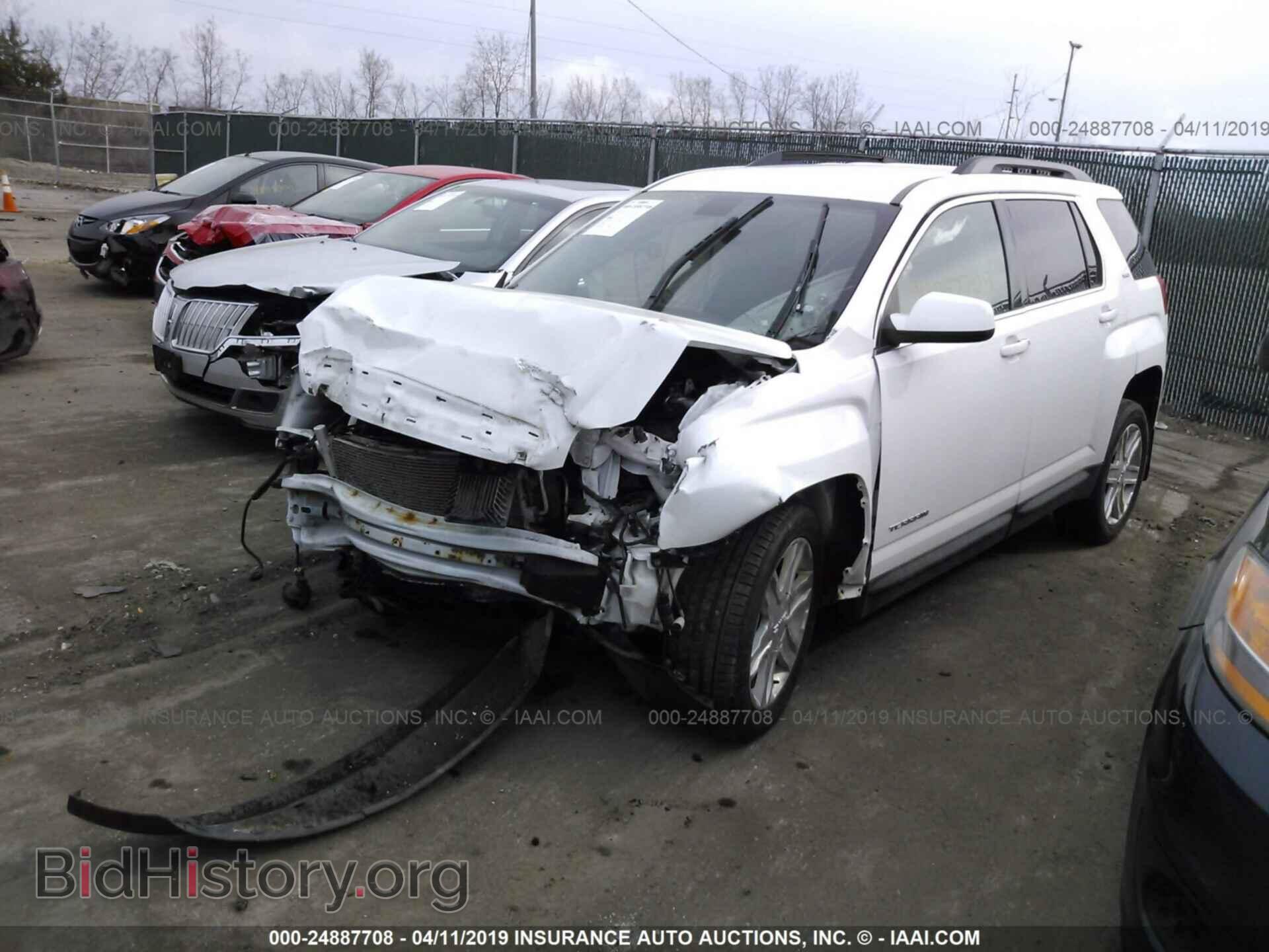 2010 GMC TERRAIN - VIN: 2CTFLGEY9A6388724 - Photo 2