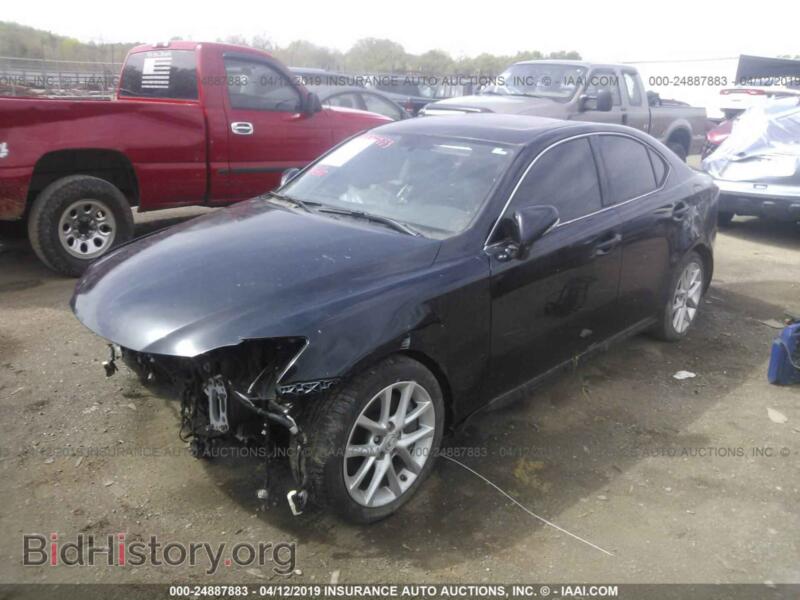 2011 Lexus IS (VIN JTHCE5C27B5001742) — photo 2 of 10