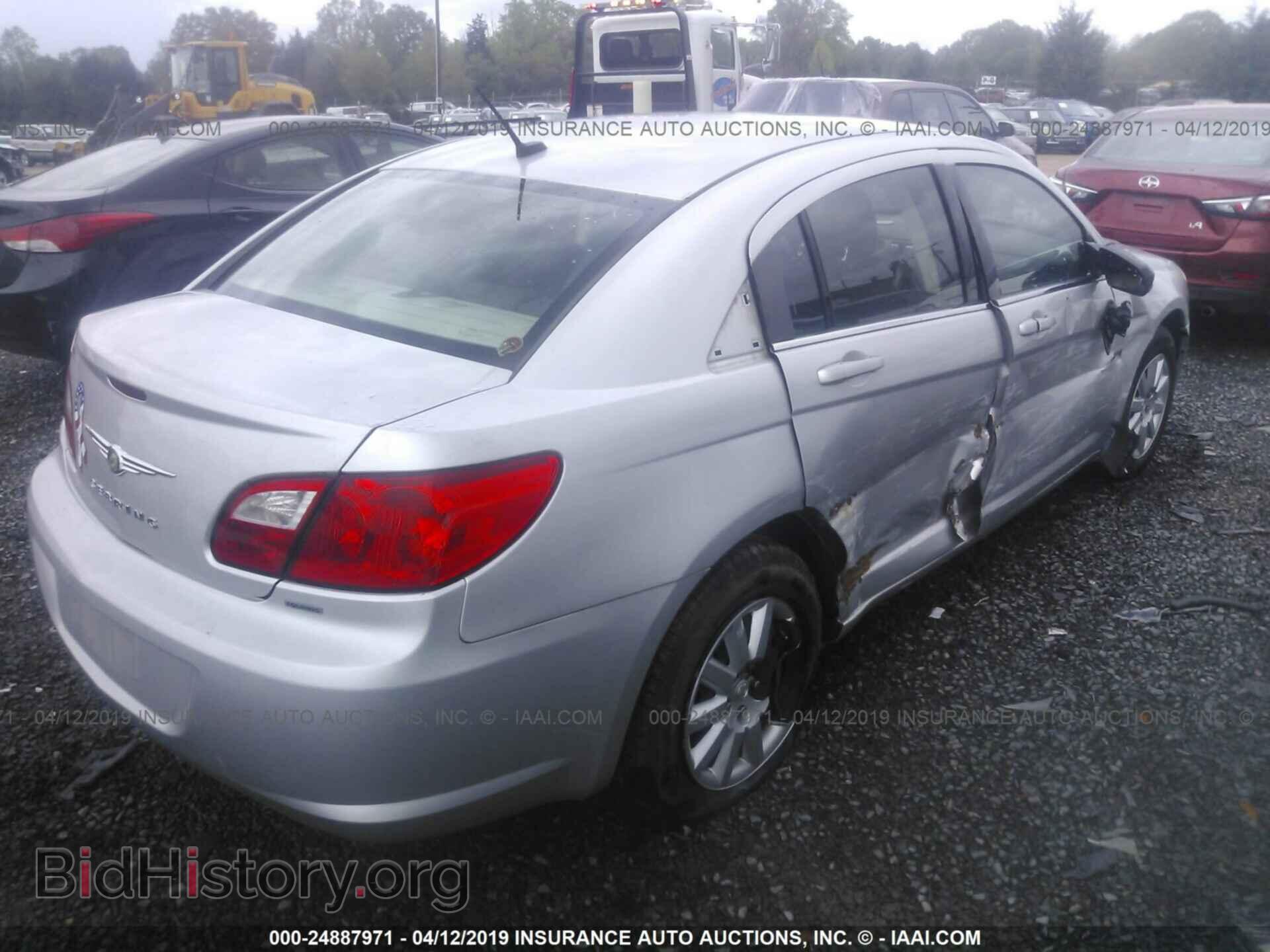 2010 CHRYSLER SEBRING - VIN: 1C3CC4FB8AN213601 - Фото 4