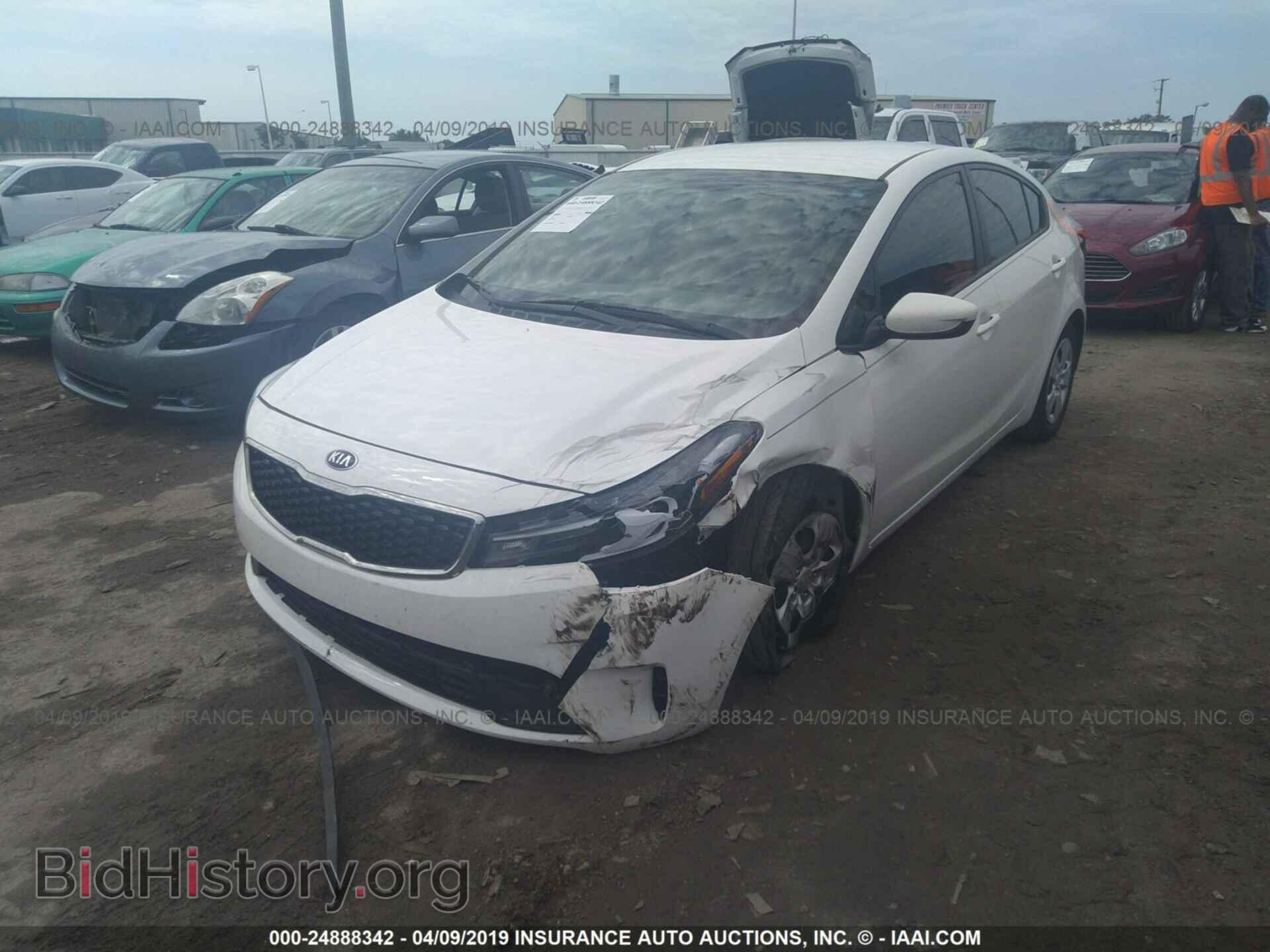 2017 KIA FORTE - VIN: 3KPFK4A73HE099794 - Фото 2
