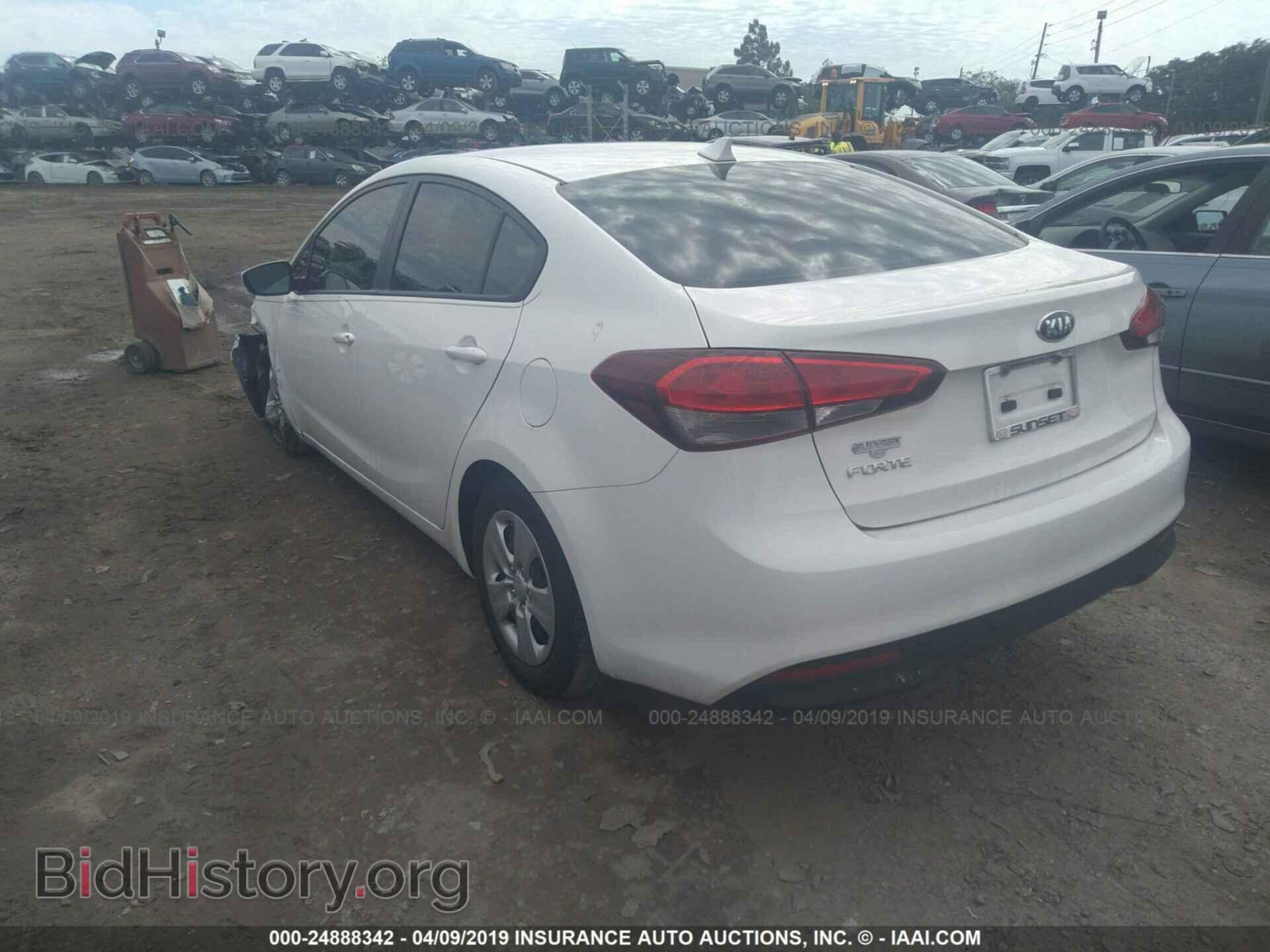 2017 KIA FORTE - VIN: 3KPFK4A73HE099794 - Фото 3