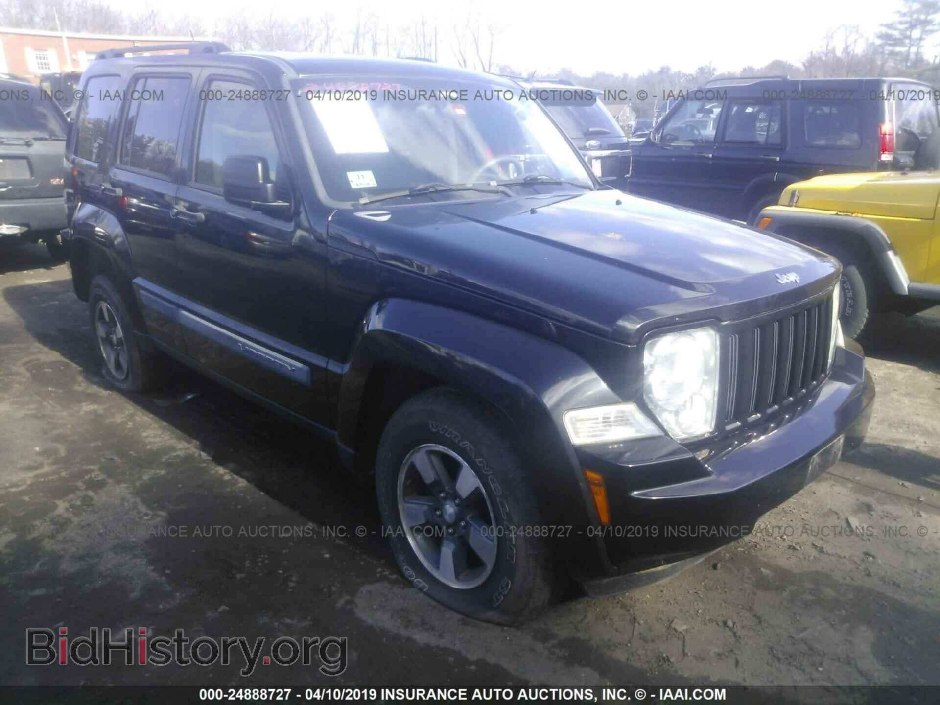 Фотография 1J8GN28K38W159775 - JEEP LIBERTY 2008