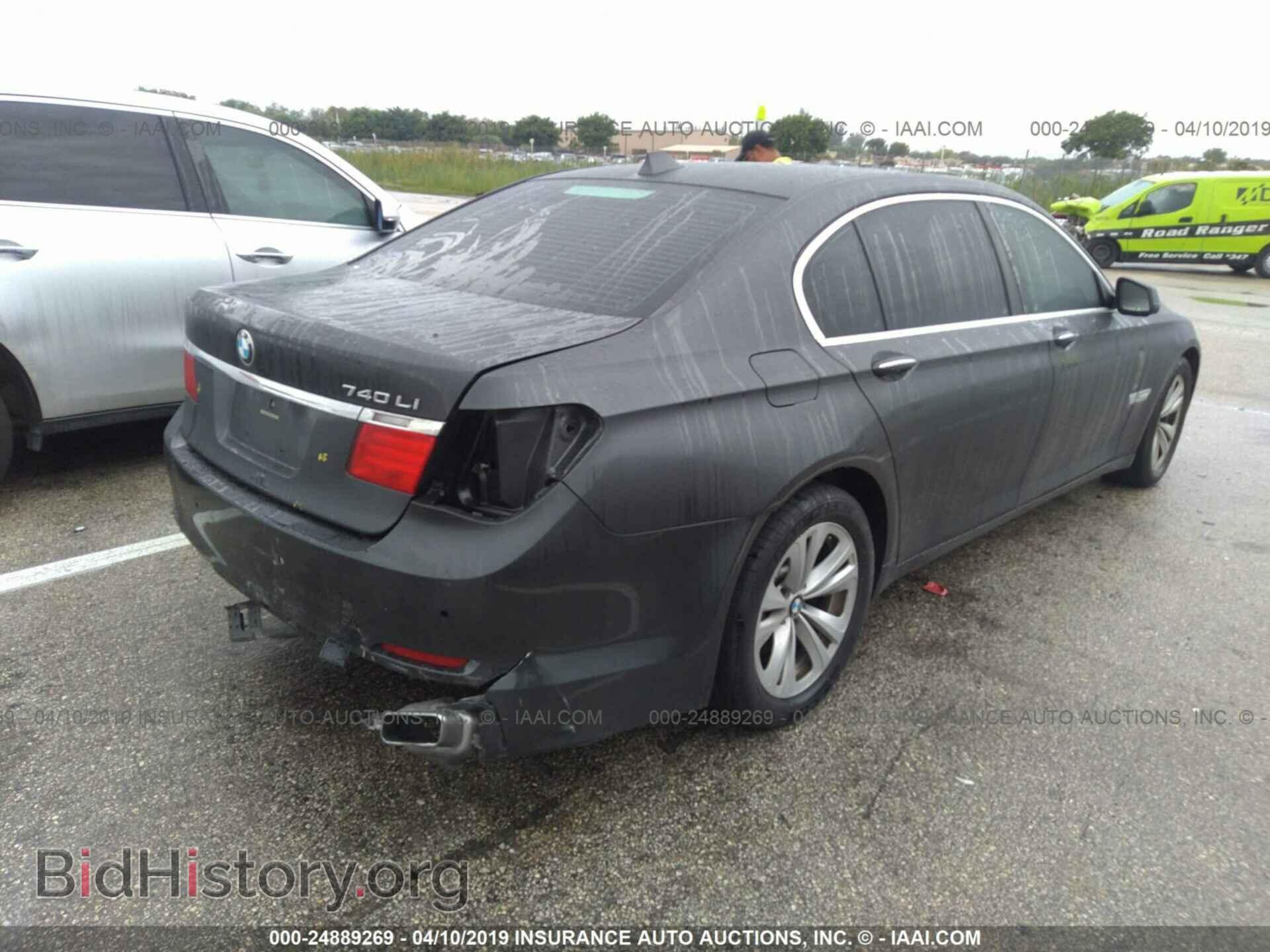 2011 BMW 740 - VIN: WBAKB4C58BC574572 - Photo 4