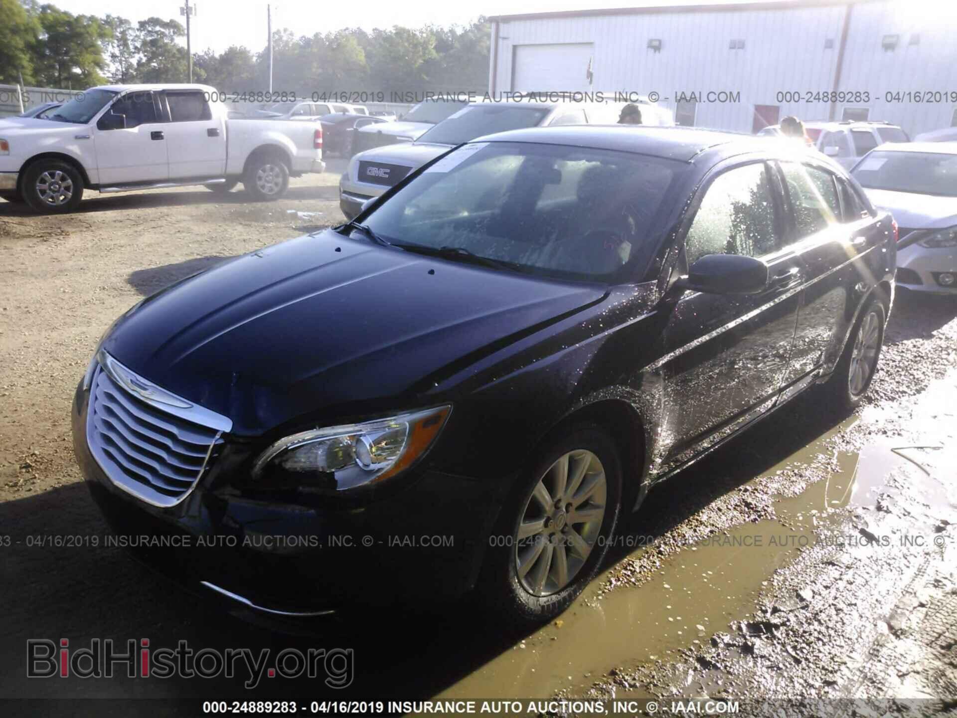 2012 CHRYSLER 200 - VIN: 1C3CCBBB8CN135592 - Фото 2