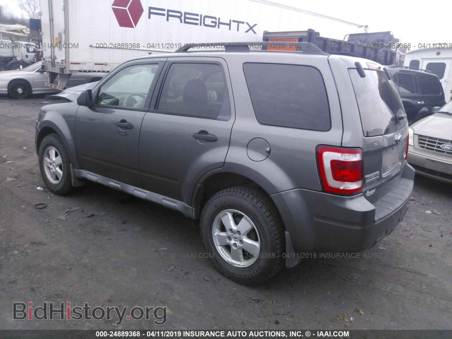 2009 FORD ESCAPE - VIN: 1FMCU93G29KC10496 - Фото 3
