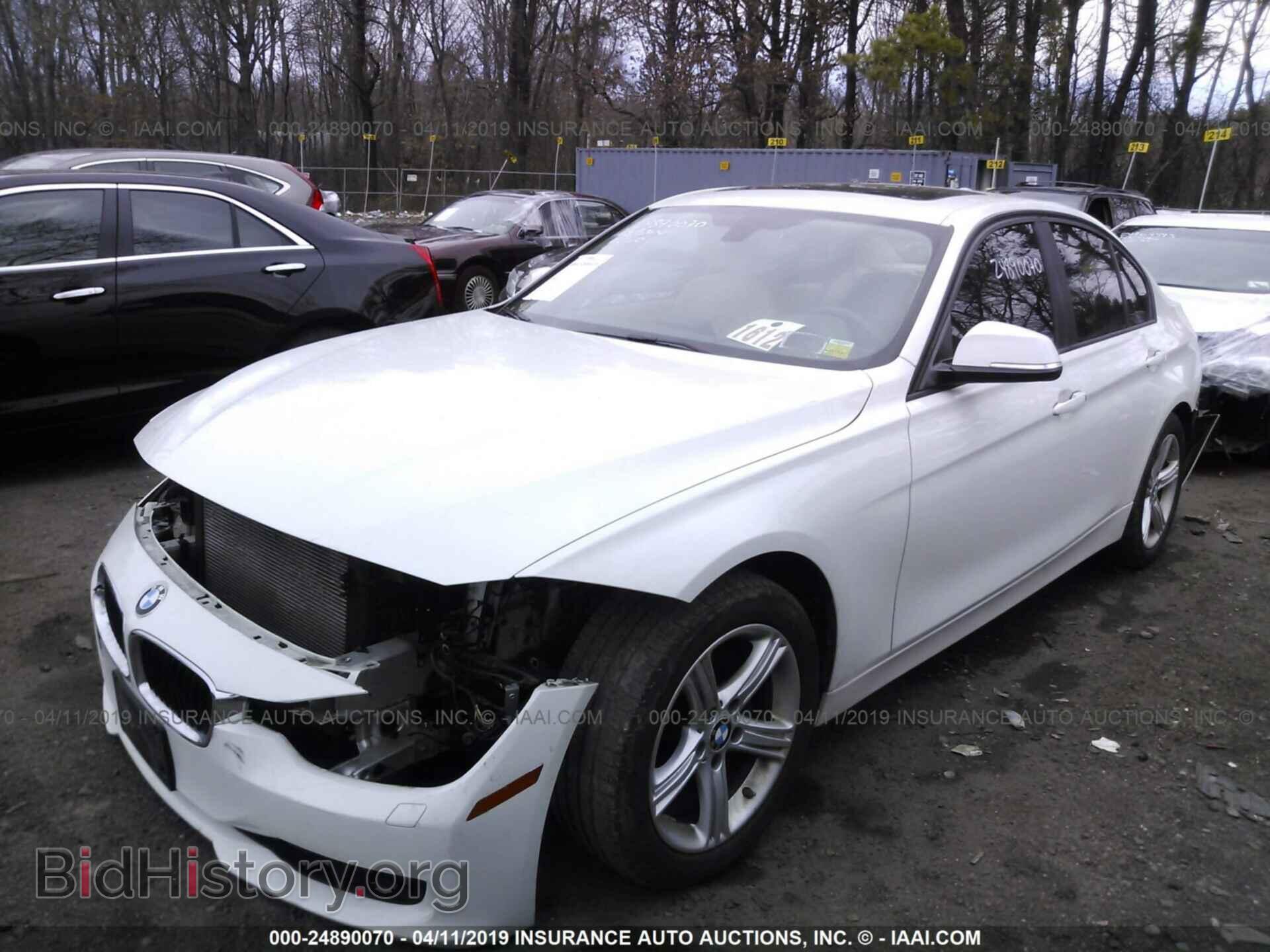 2013 BMW 328 - VIN: WBA3B3C59DF538647 - Фото 2