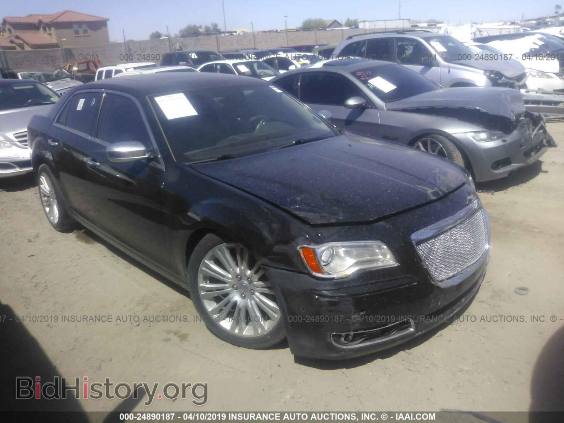 Фотография 2C3CCAPT7CH236207 - CHRYSLER 300C 2012
