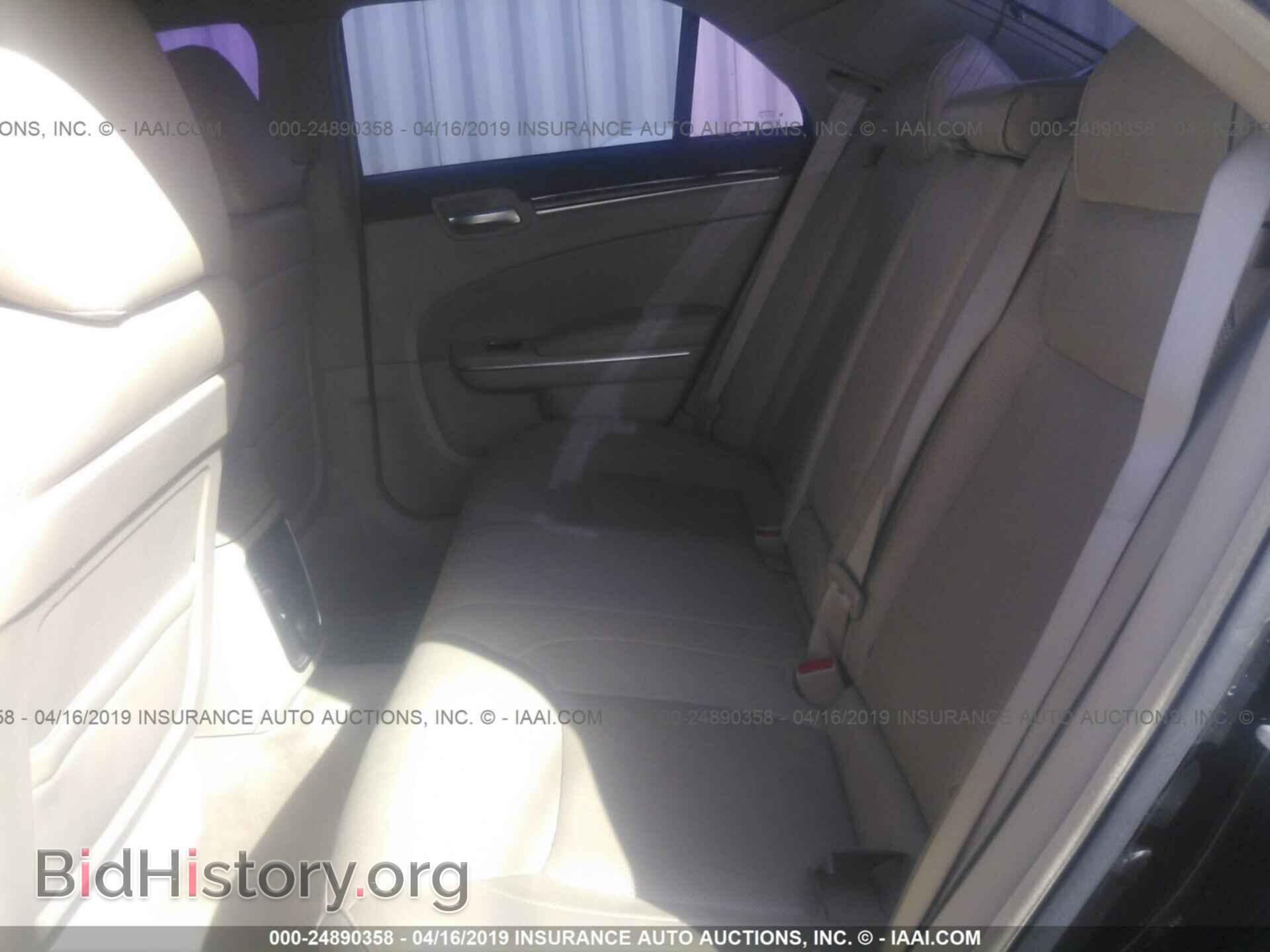 2011 CHRYSLER 300C - VIN: 2C3CA6CT5BH514710 - Фото 8