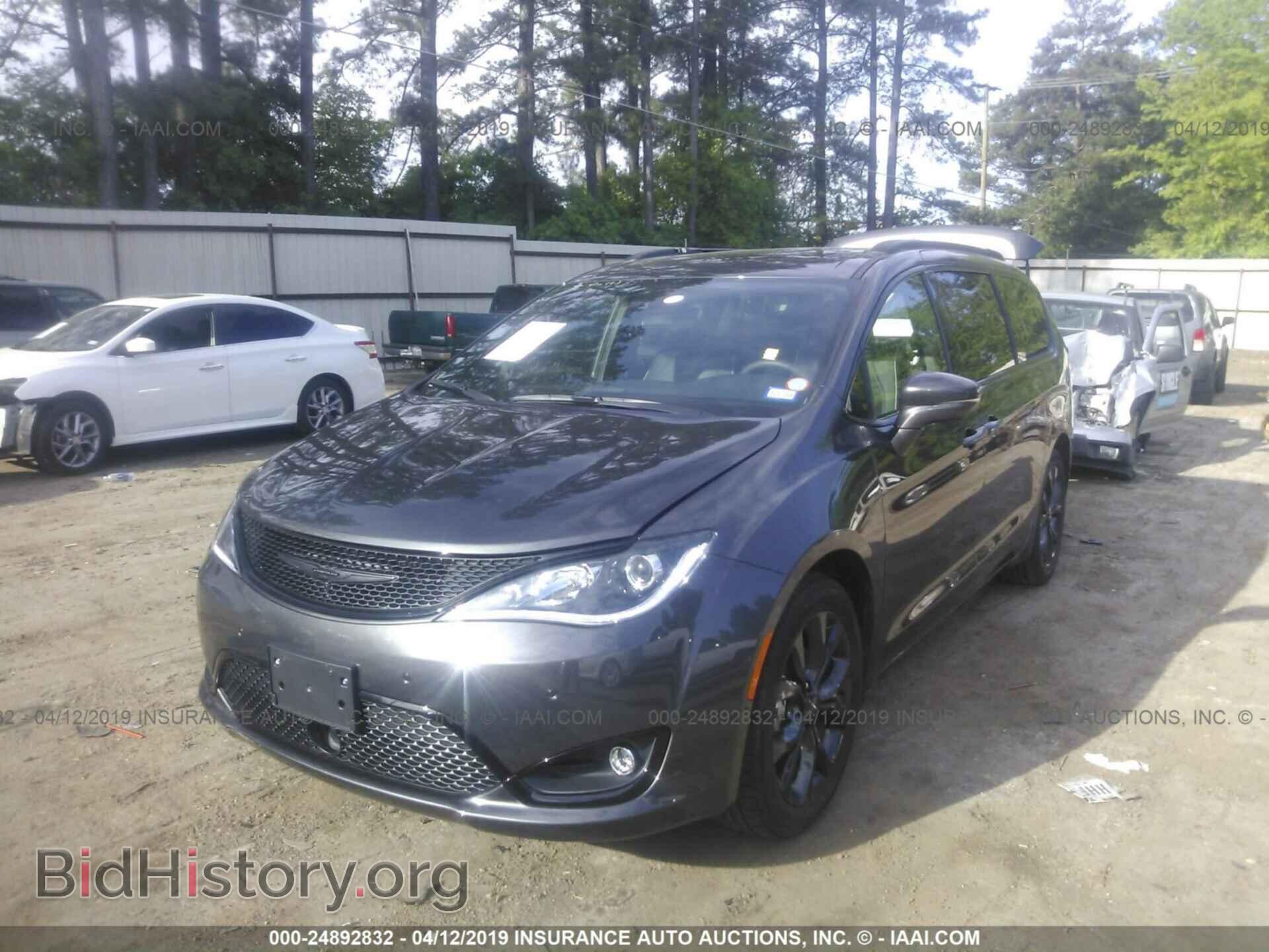 2019 CHRYSLER PACIFICA - VIN: 2C4RC1GG1KR549660 - Фото 2