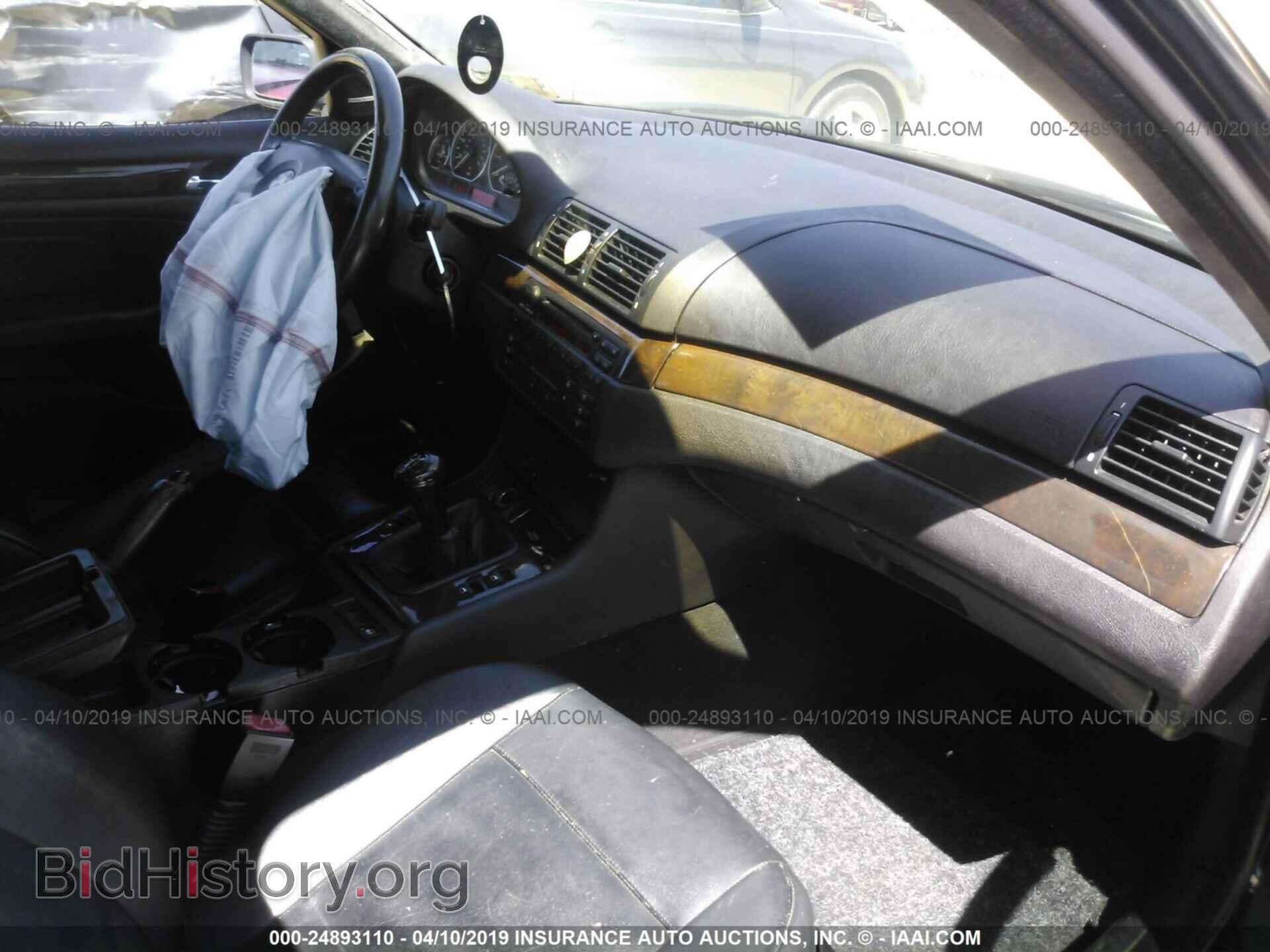 2003 BMW 330 - VIN: WBAEV53473KM04535 - Photo 5