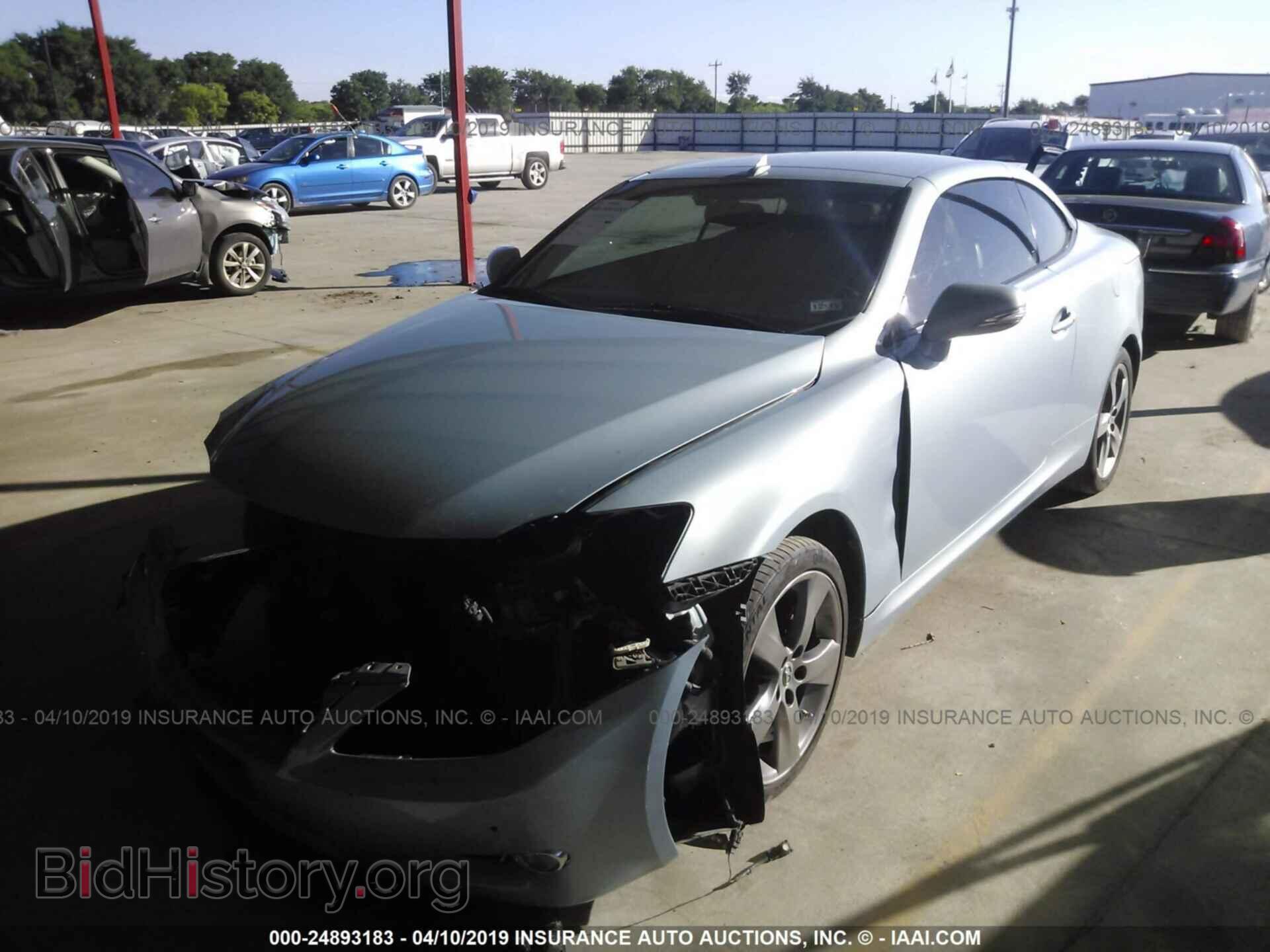 2011 LEXUS IS - VIN: JTHFF2C22B2519154 - Photo 2