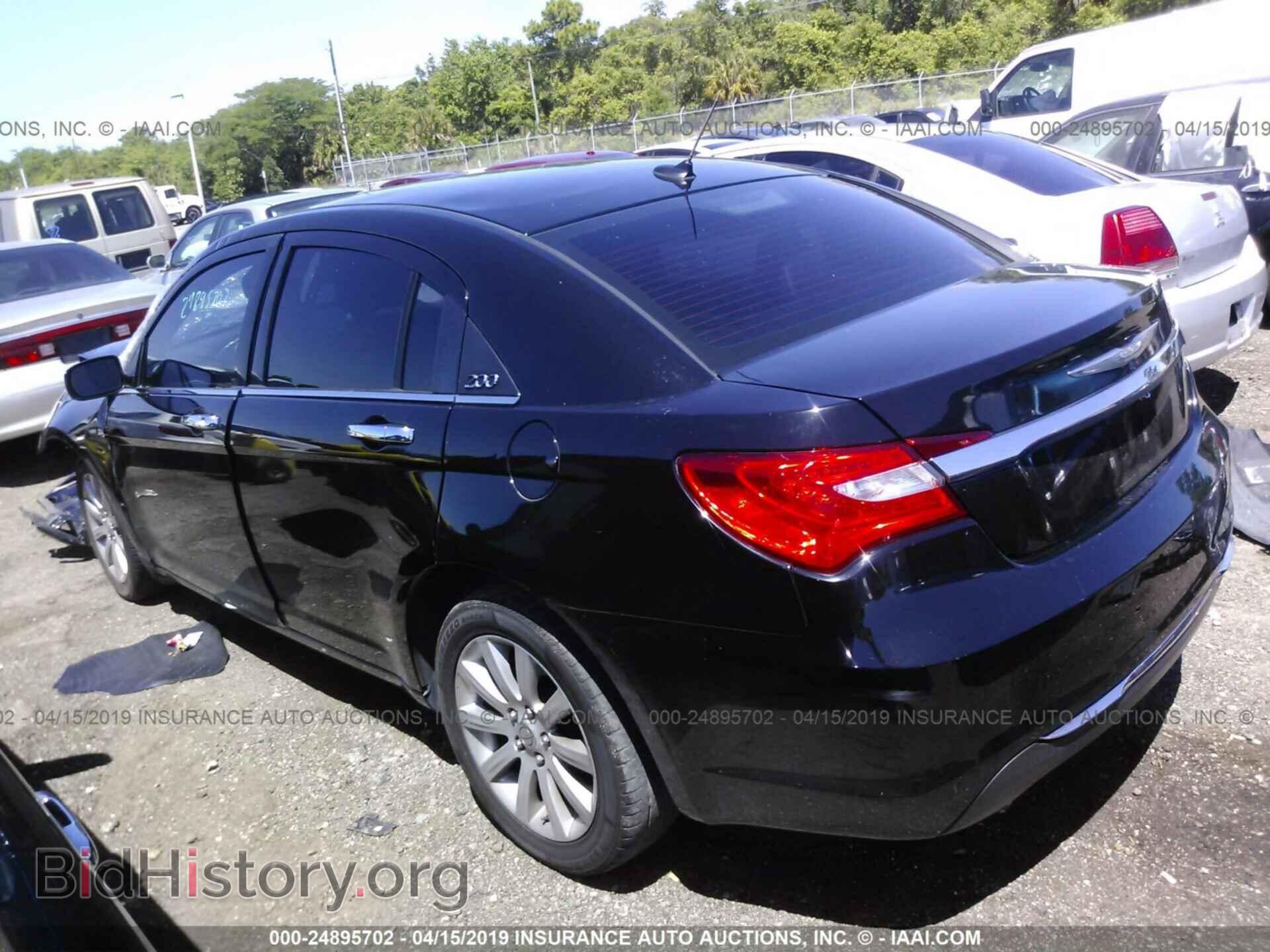 2013 CHRYSLER 200 - VIN: 1C3CCBCG8DN594830 - Photo 3