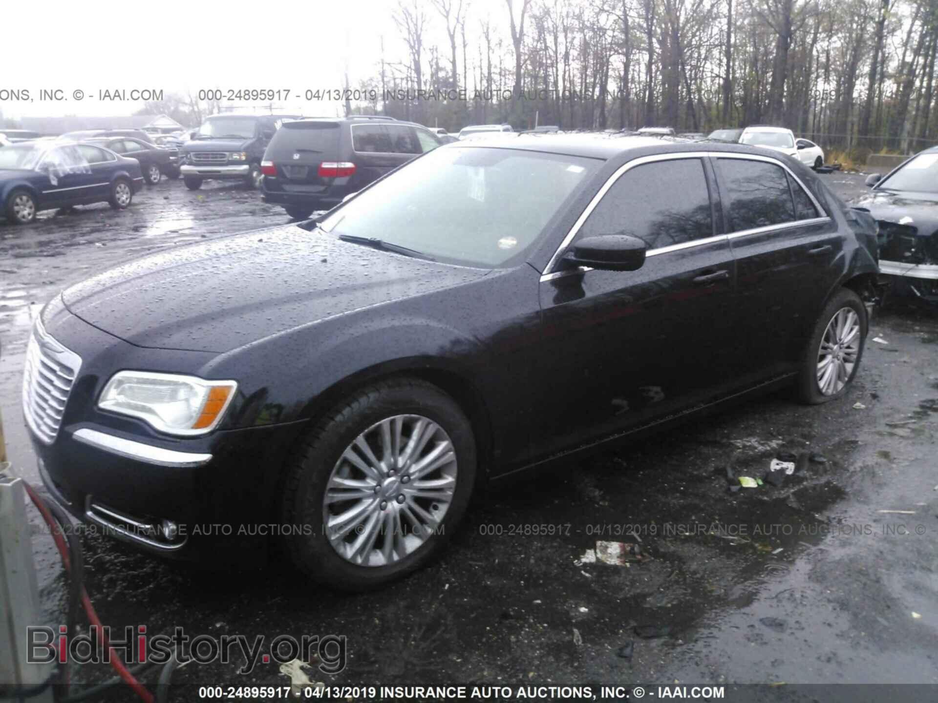 2014 CHRYSLER 300 - VIN: 2C3CCARG2EH151083 - Фото 2
