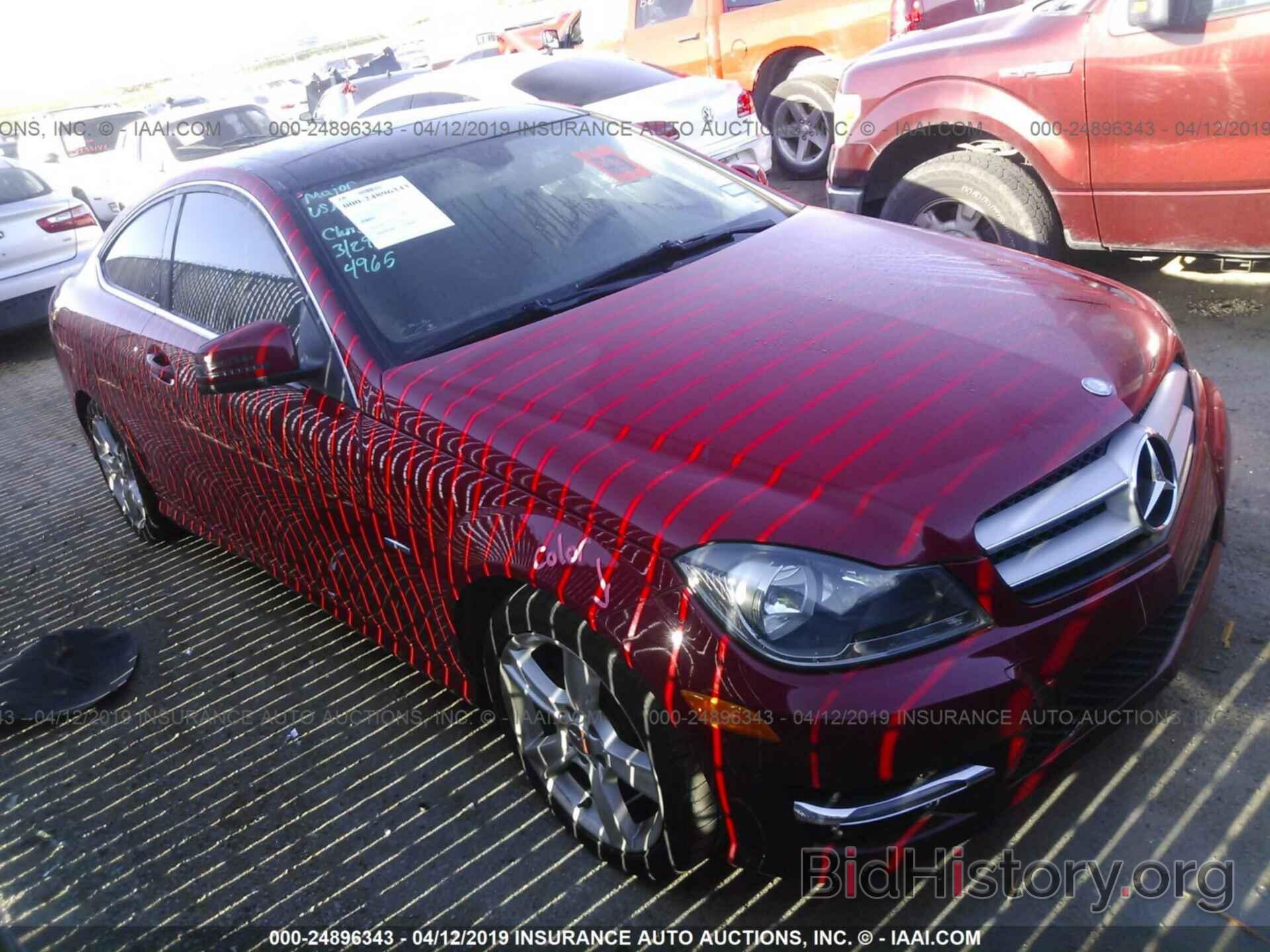 Photo WDDGJ4HB8CF793385 - MERCEDES-BENZ C 2012