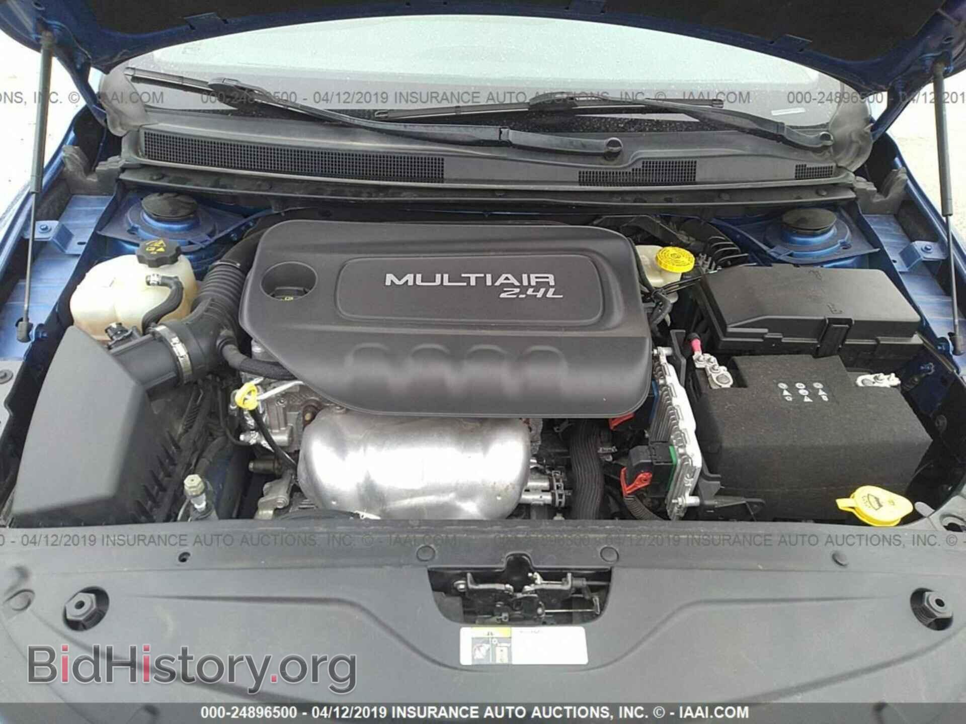 2016 CHRYSLER 200 - VIN: 1C3CCCAB6GN172301 - Фото 10