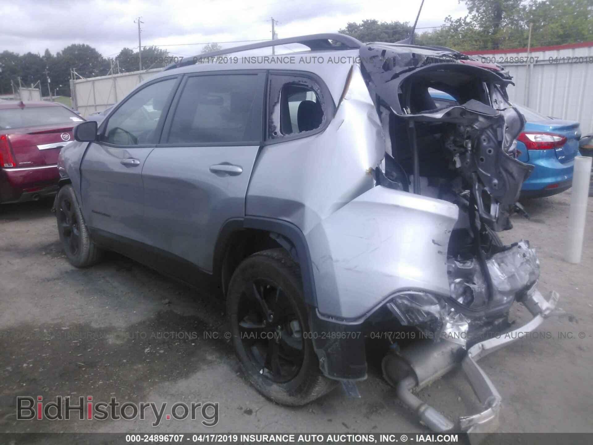 2018 JEEP CHEROKEE - VIN: 1C4PJLCB5JD544210 - Фото 3