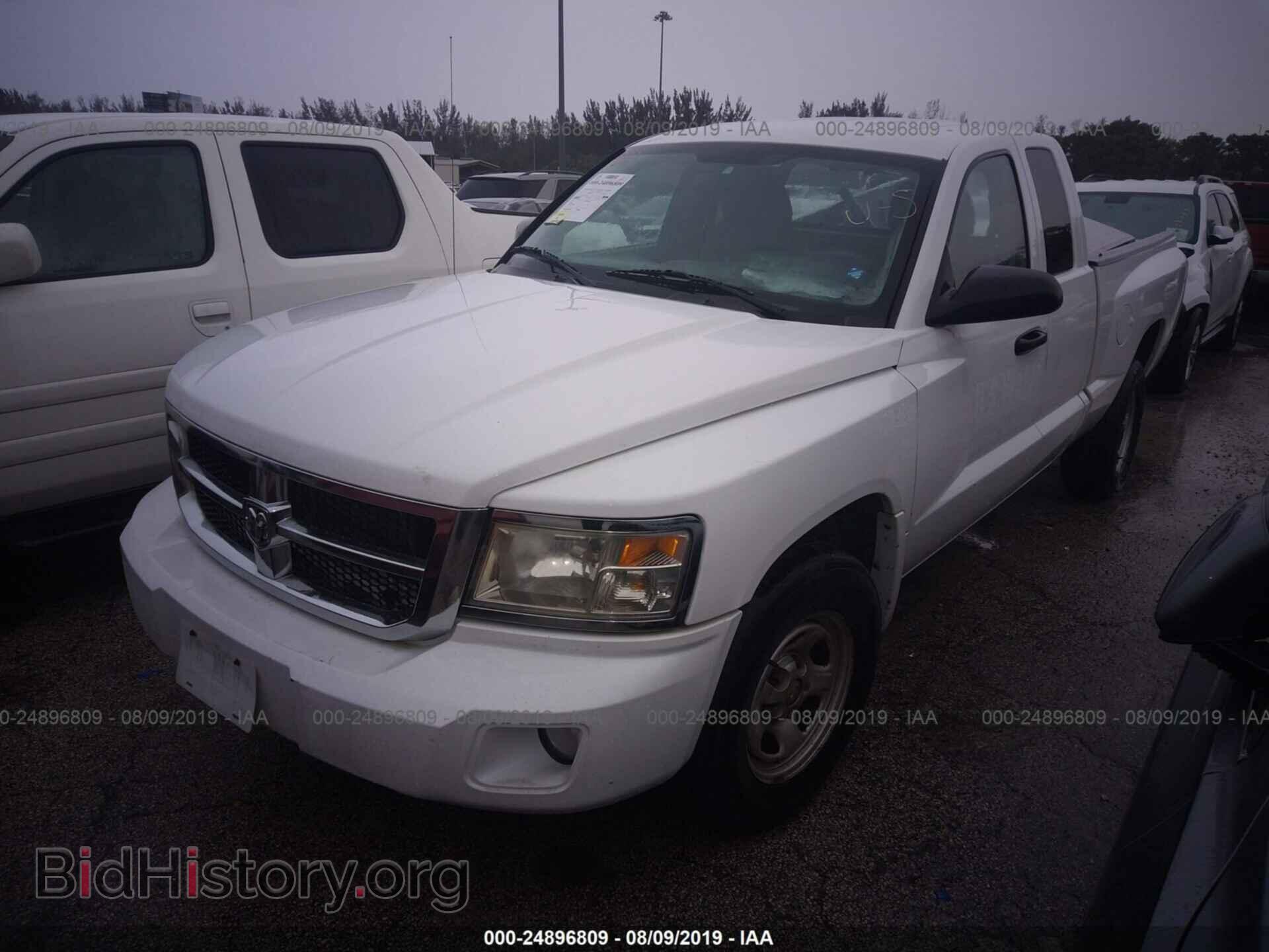 2011 DODGE DAKOTA - VIN: 1D7RE2BK6BS581004 - Фото 2