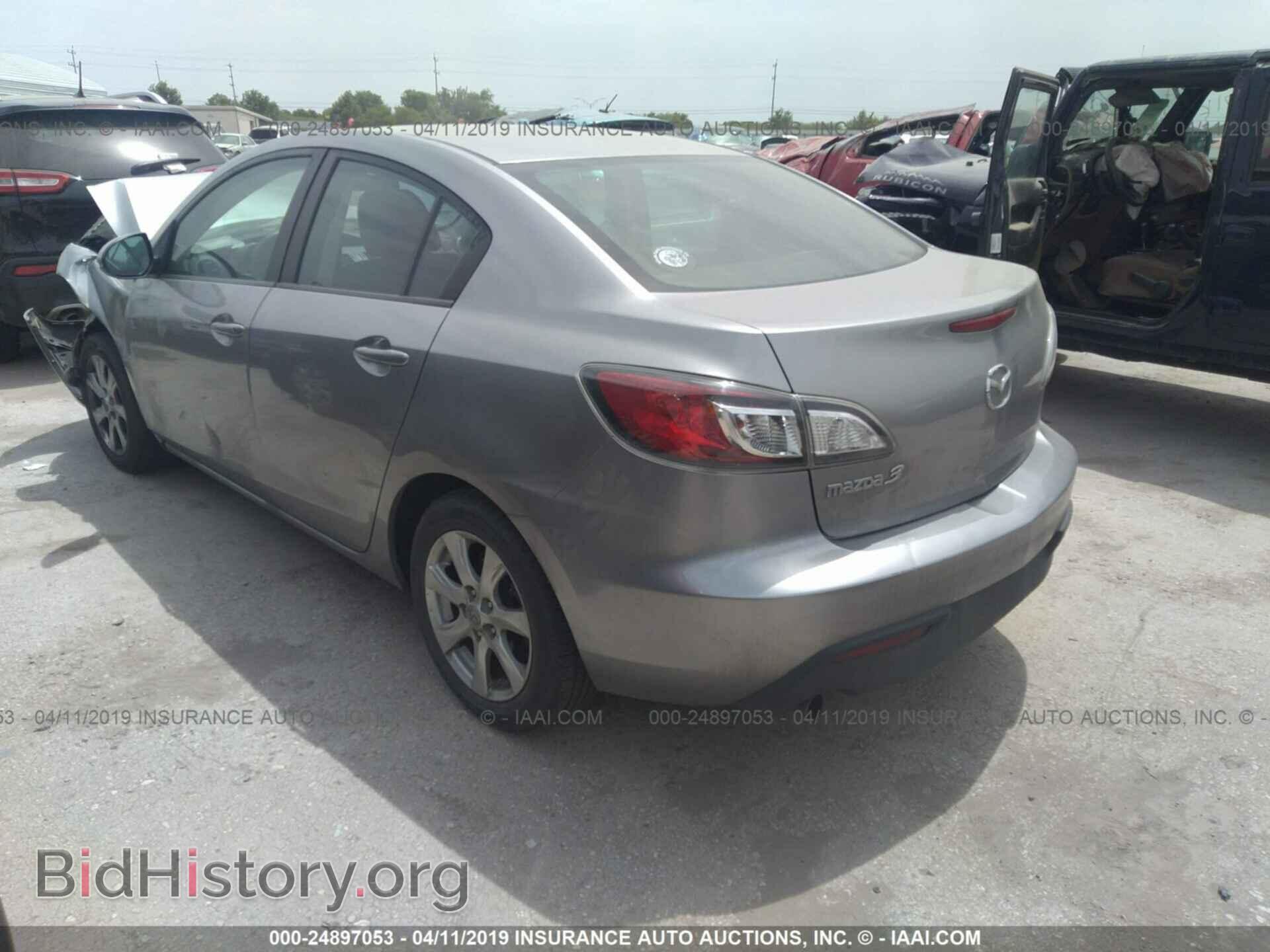 2011 MAZDA 3 - VIN: JM1BL1VG1B1435490 - Photo 3