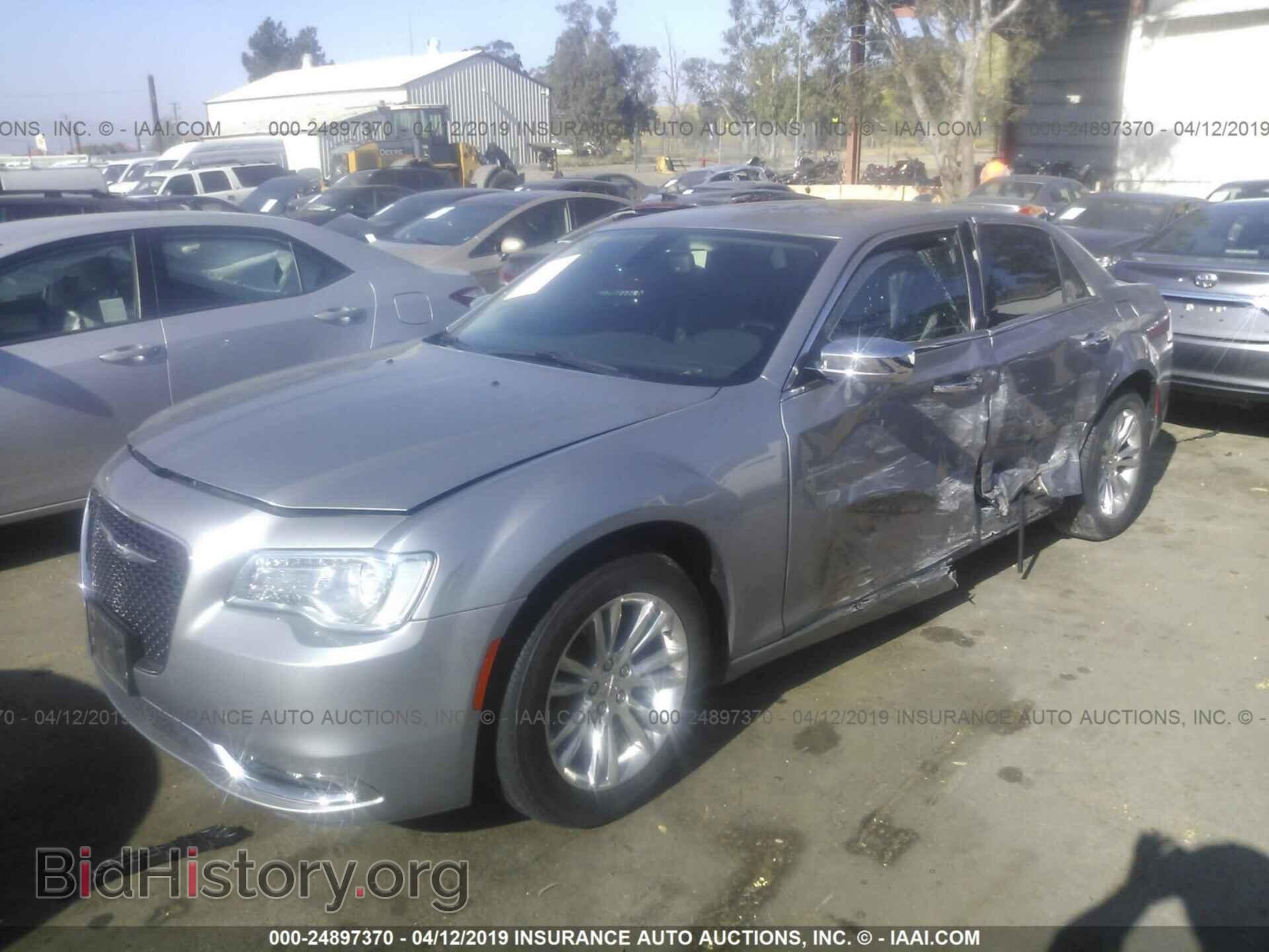 2017 Chrysler 300c - VIN: 2C3CCAEG1HH549864 - Фото 2