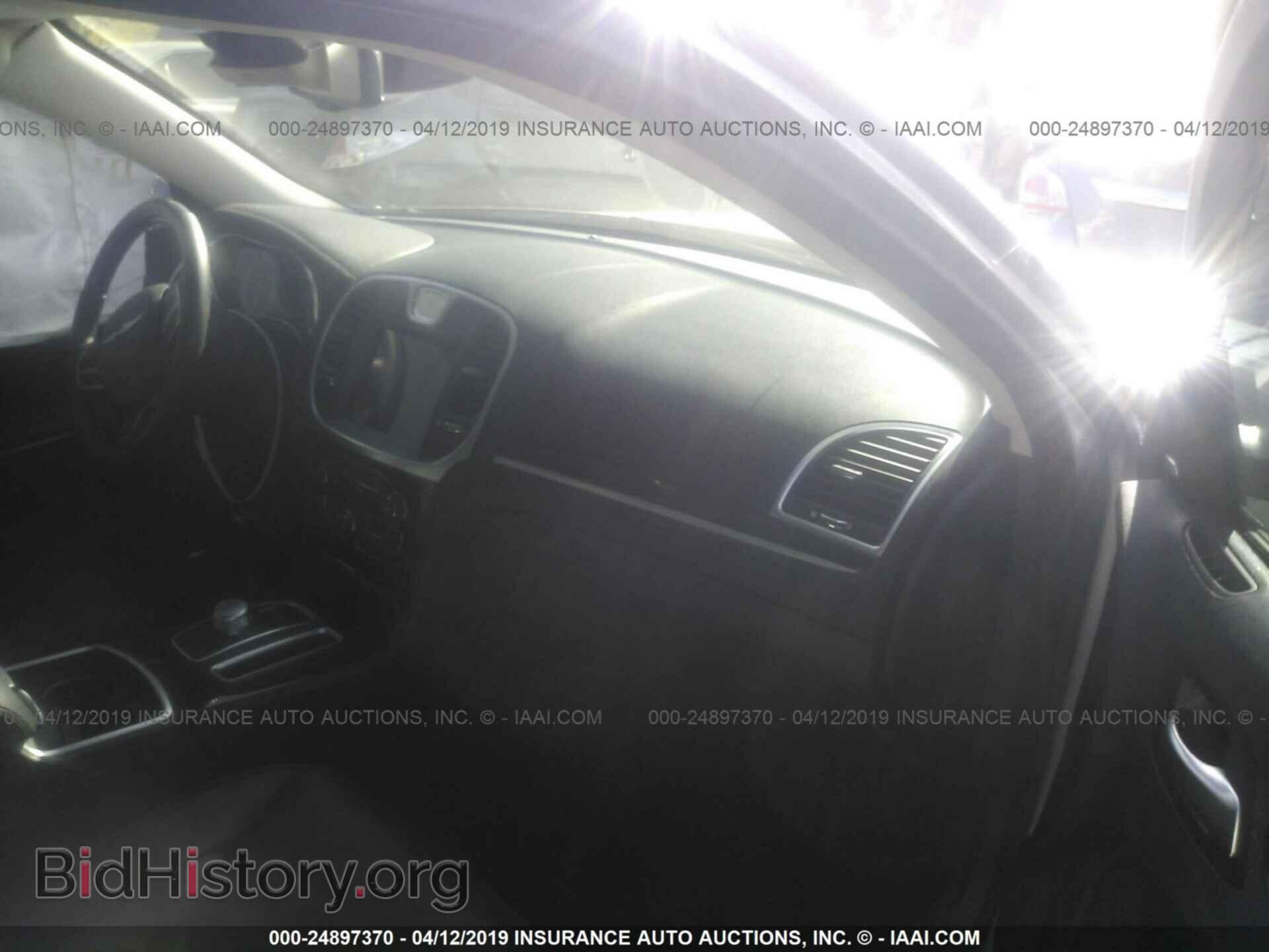 2017 Chrysler 300c - VIN: 2C3CCAEG1HH549864 - Фото 5