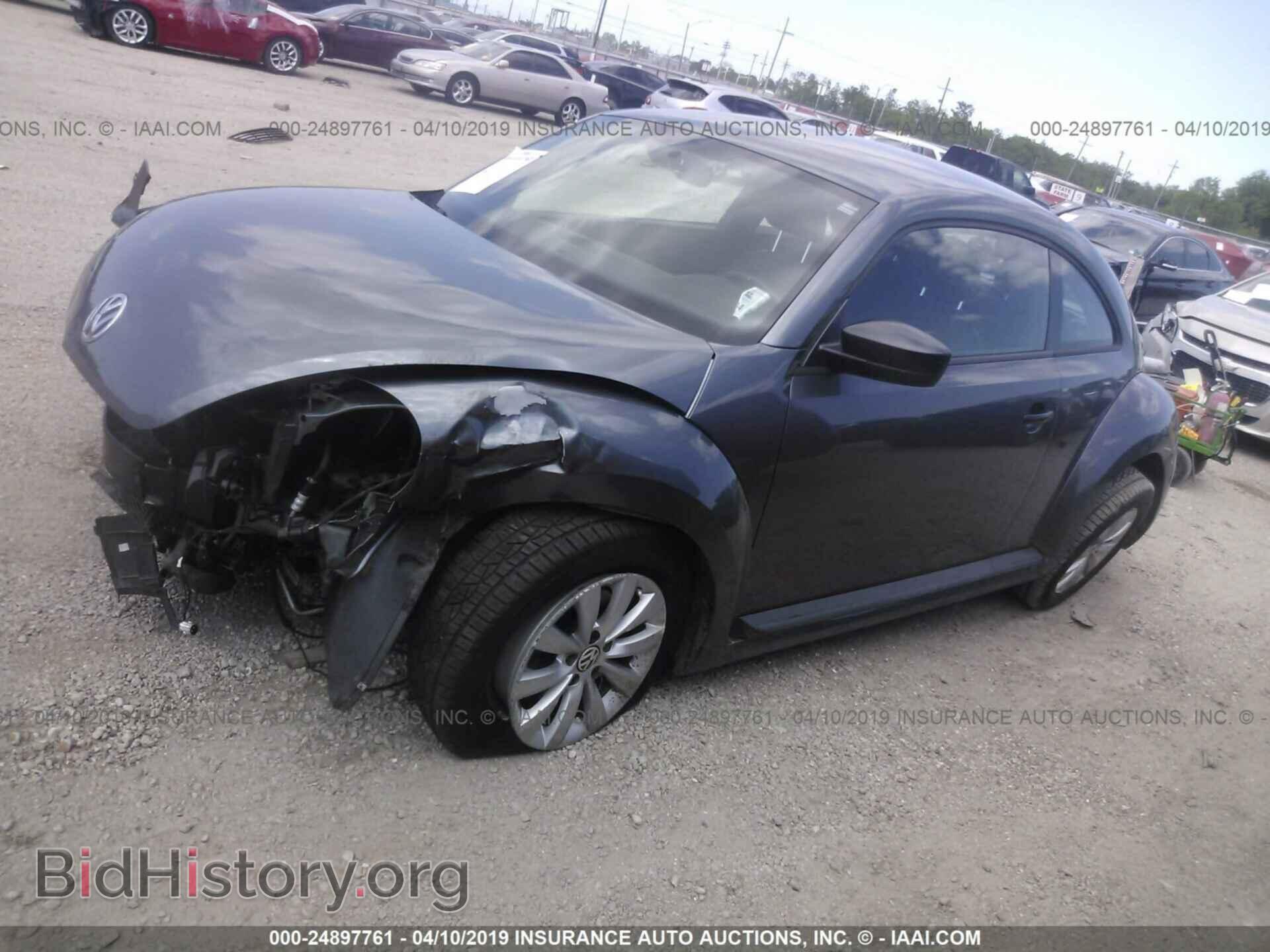 2014 VOLKSWAGEN BEETLE - VIN: 3VWFP7AT8EM628798 - Фото 2