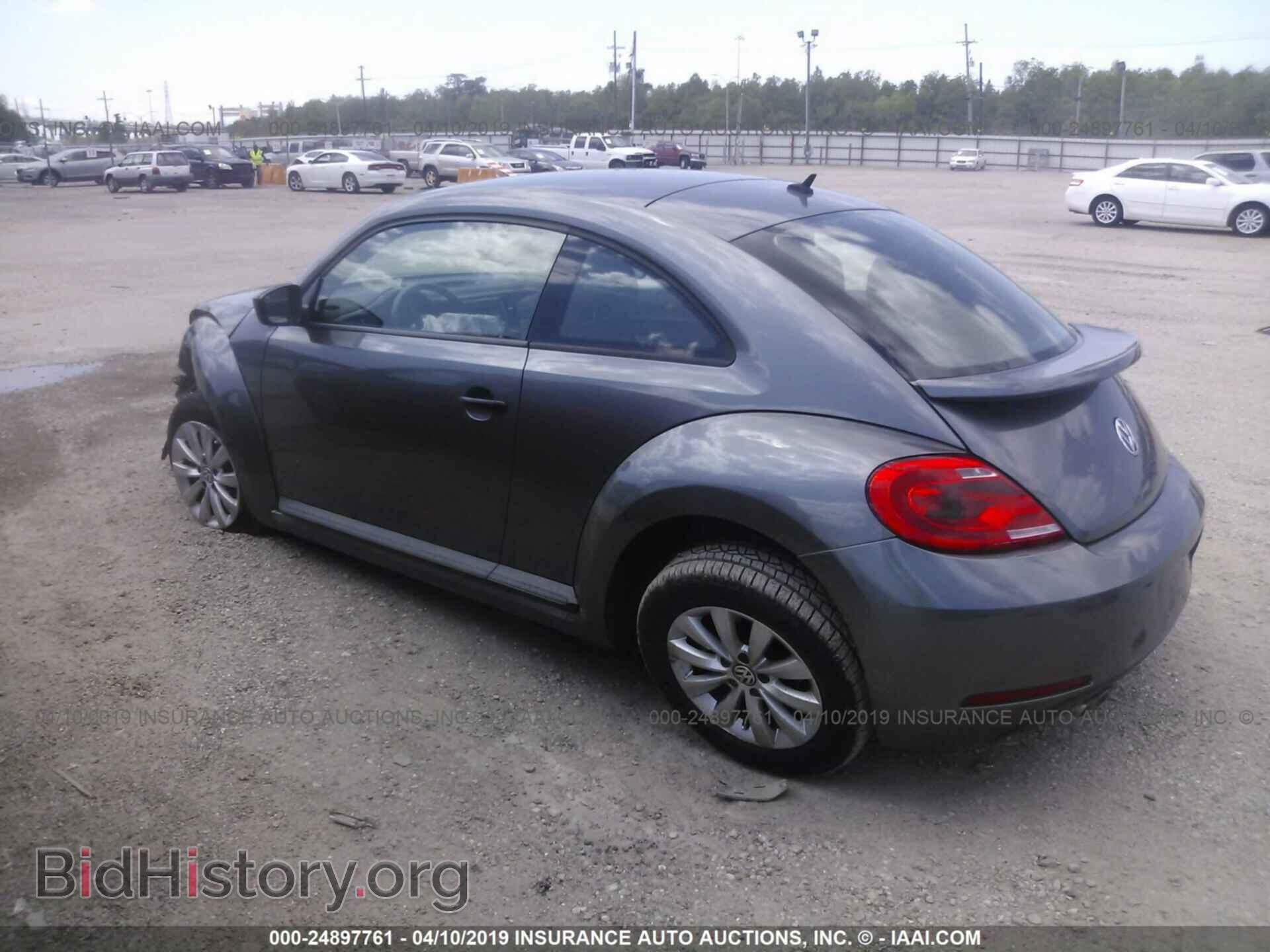 2014 VOLKSWAGEN BEETLE - VIN: 3VWFP7AT8EM628798 - Фото 3