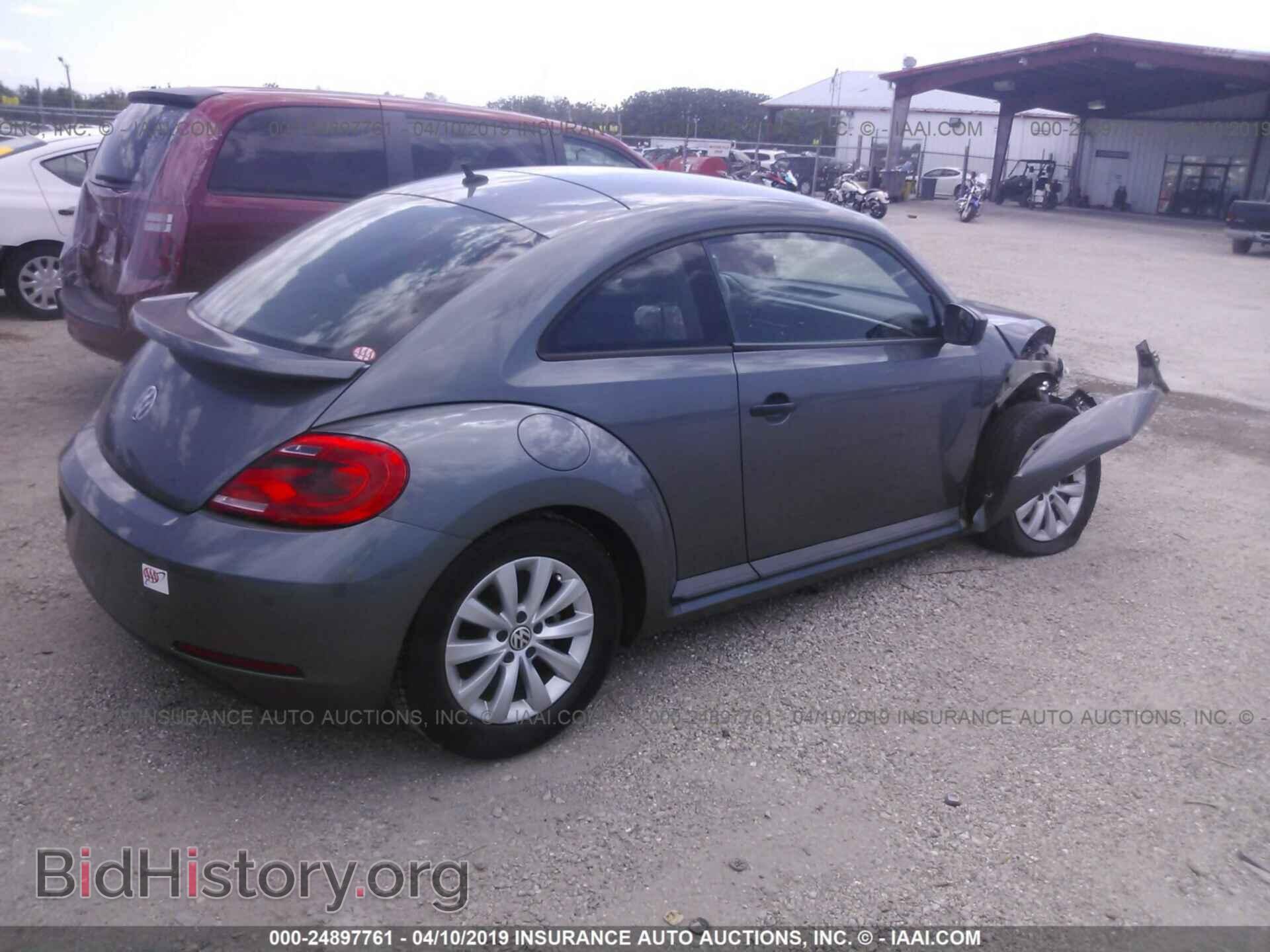 2014 VOLKSWAGEN BEETLE - VIN: 3VWFP7AT8EM628798 - Фото 4