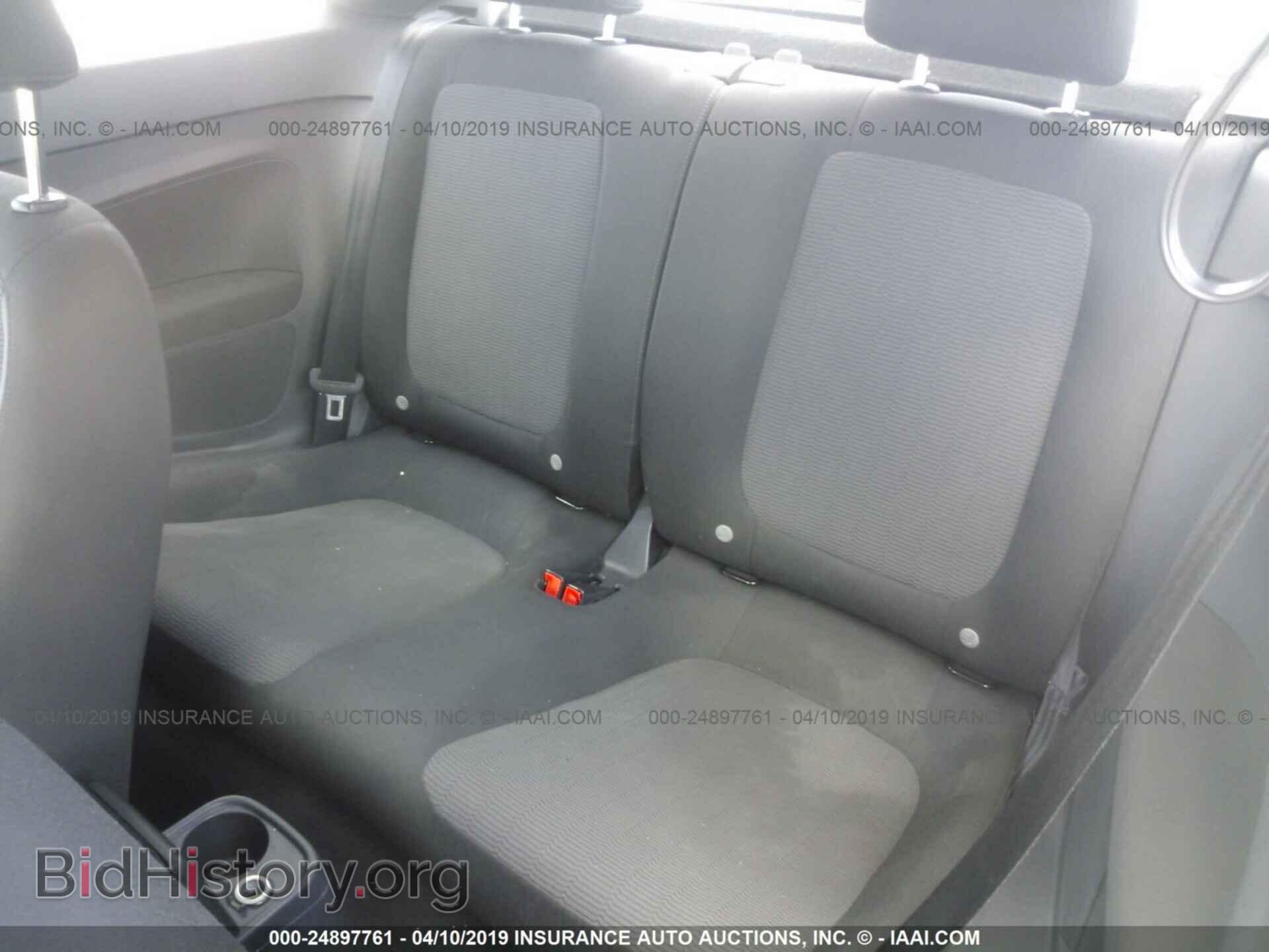 2014 VOLKSWAGEN BEETLE - VIN: 3VWFP7AT8EM628798 - Фото 8