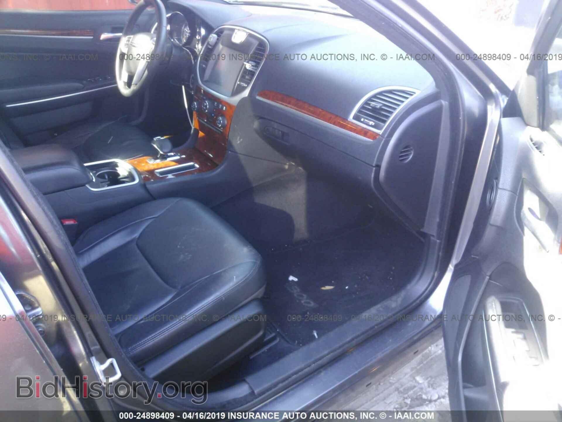 2014 CHRYSLER 300 - VIN: 2C3CCAAG9EH190104 - Фото 5