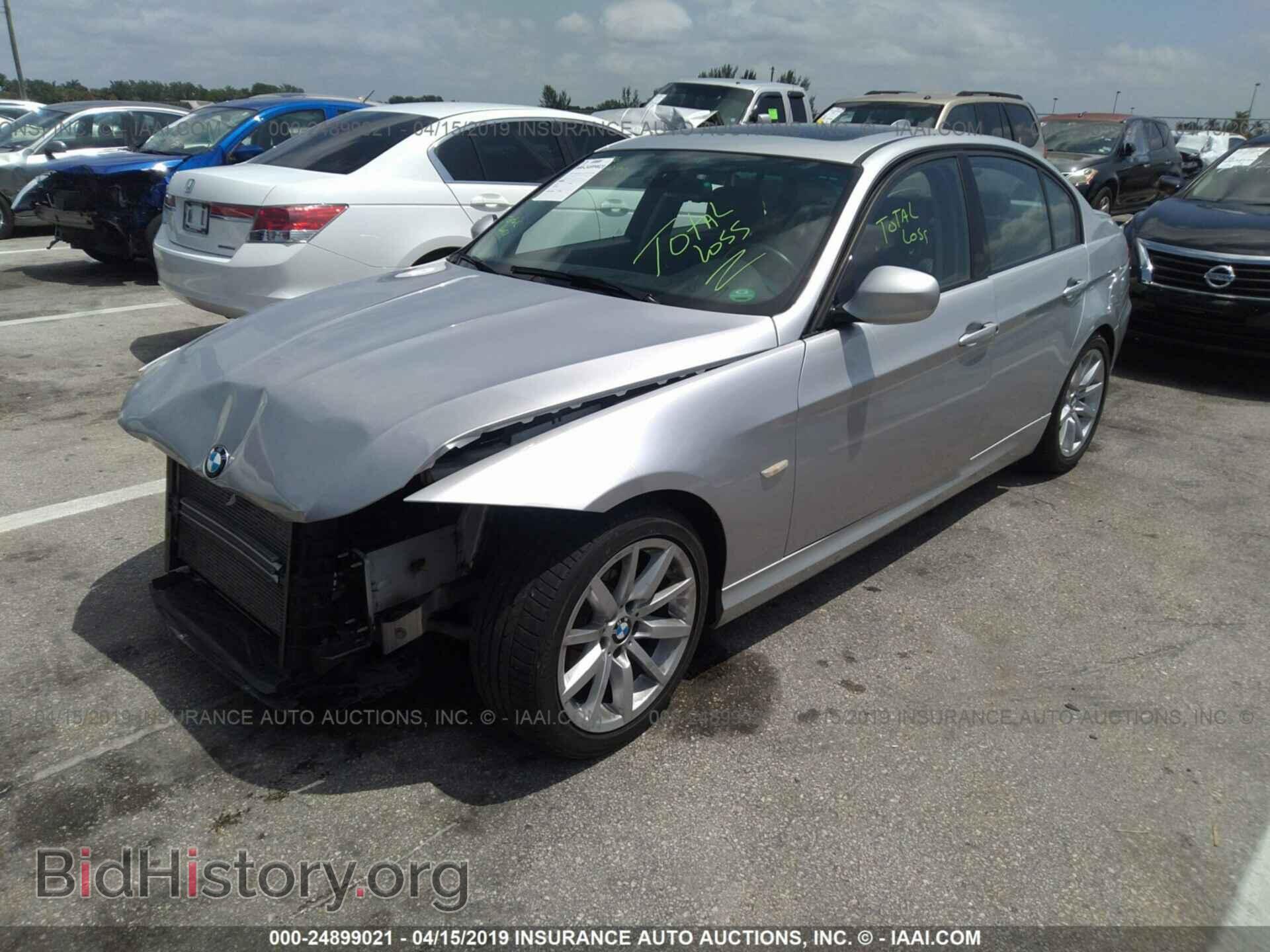 2011 BMW 328 - VIN: WBAPH7C56BE130939 - Фото 2