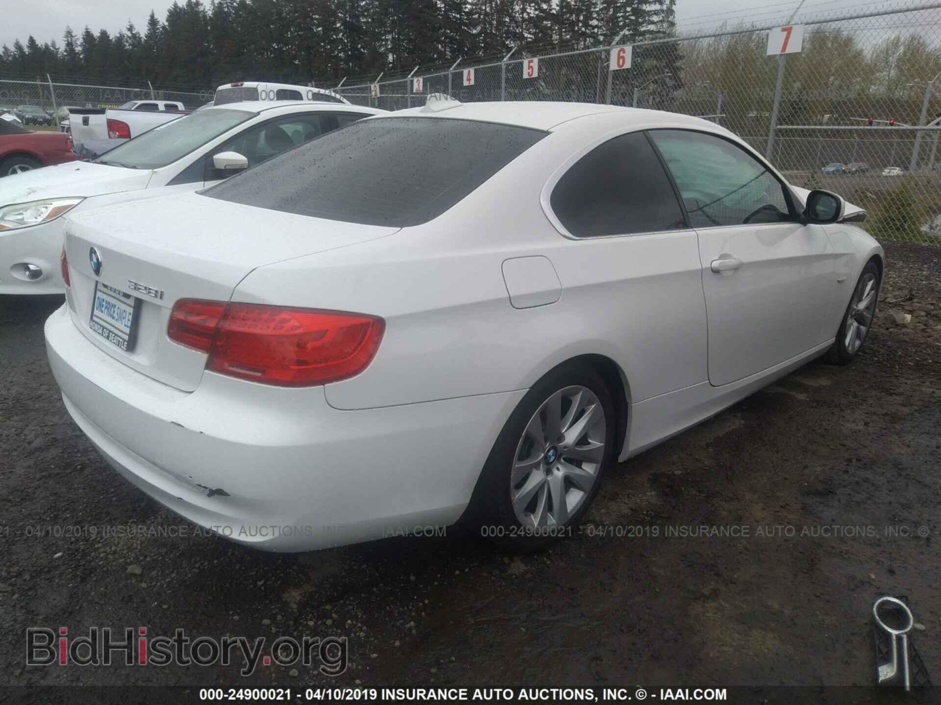 2013 BMW 328 - VIN: WBAKE5C52DJ107787 - Фото 4