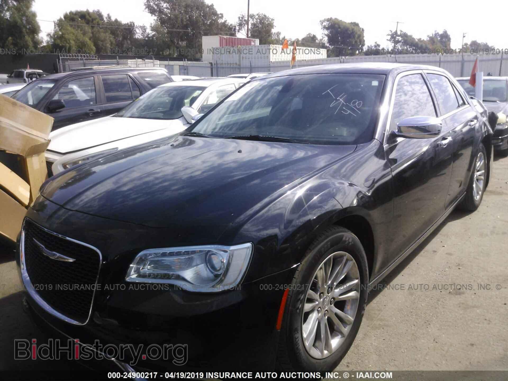 2015 CHRYSLER 300 - VIN: 2C3CCAAG0FH808332 - Фото 2