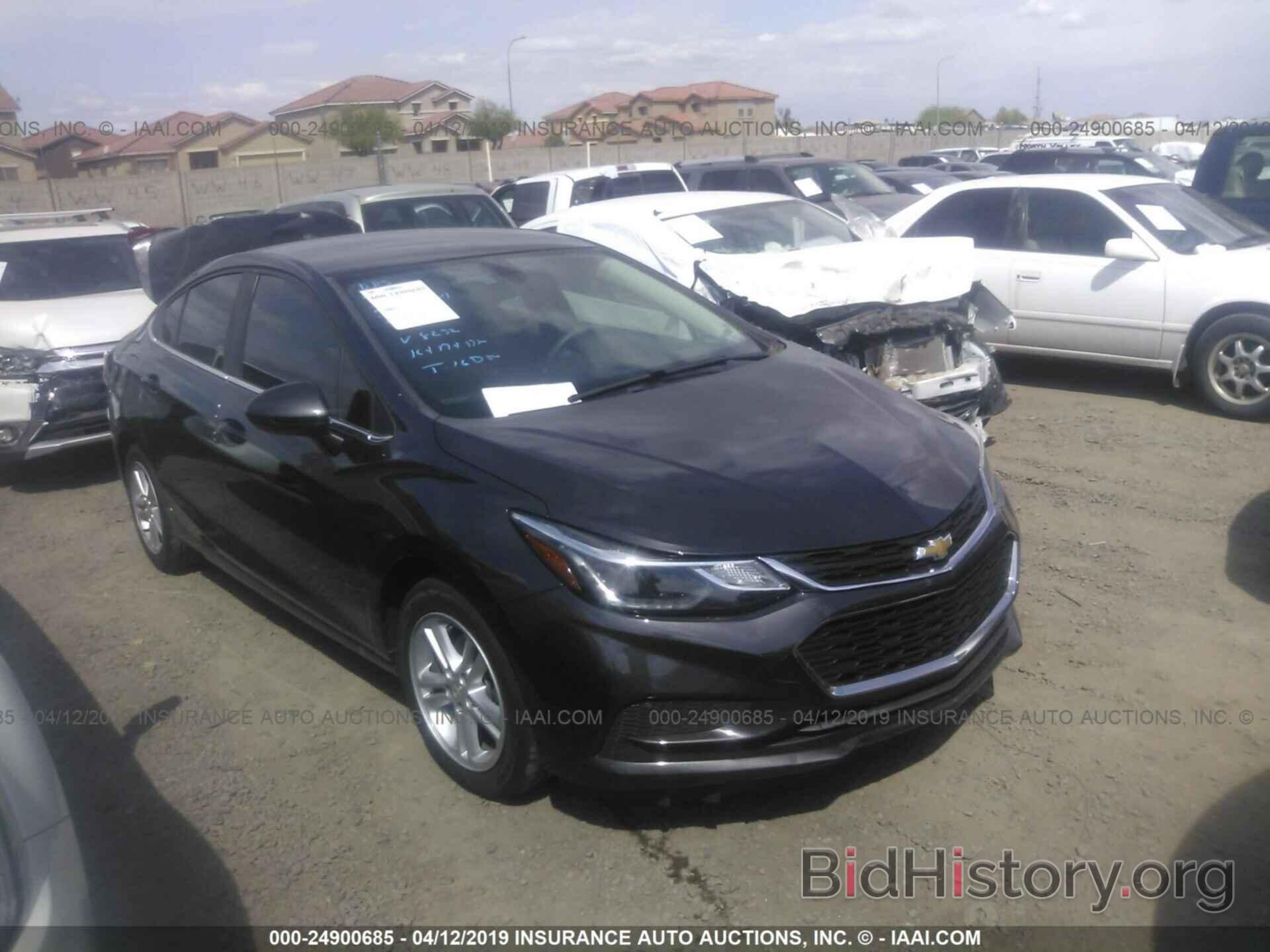 Photo 1G1BE5SM2H7118232 - CHEVROLET CRUZE 2017