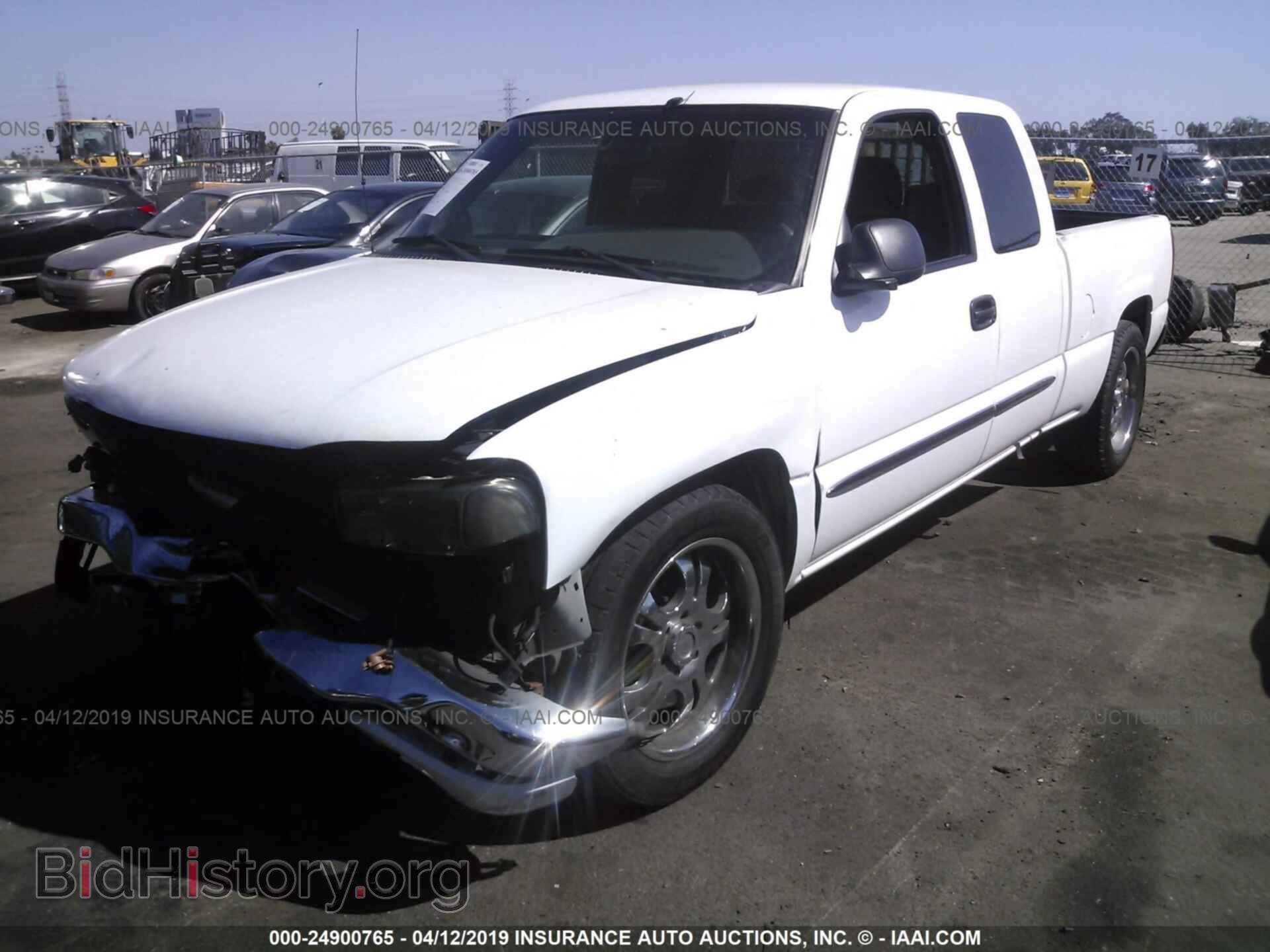 2004 GMC NEW SIERRA - VIN: 2GTEC19V341180294 - Фото 2