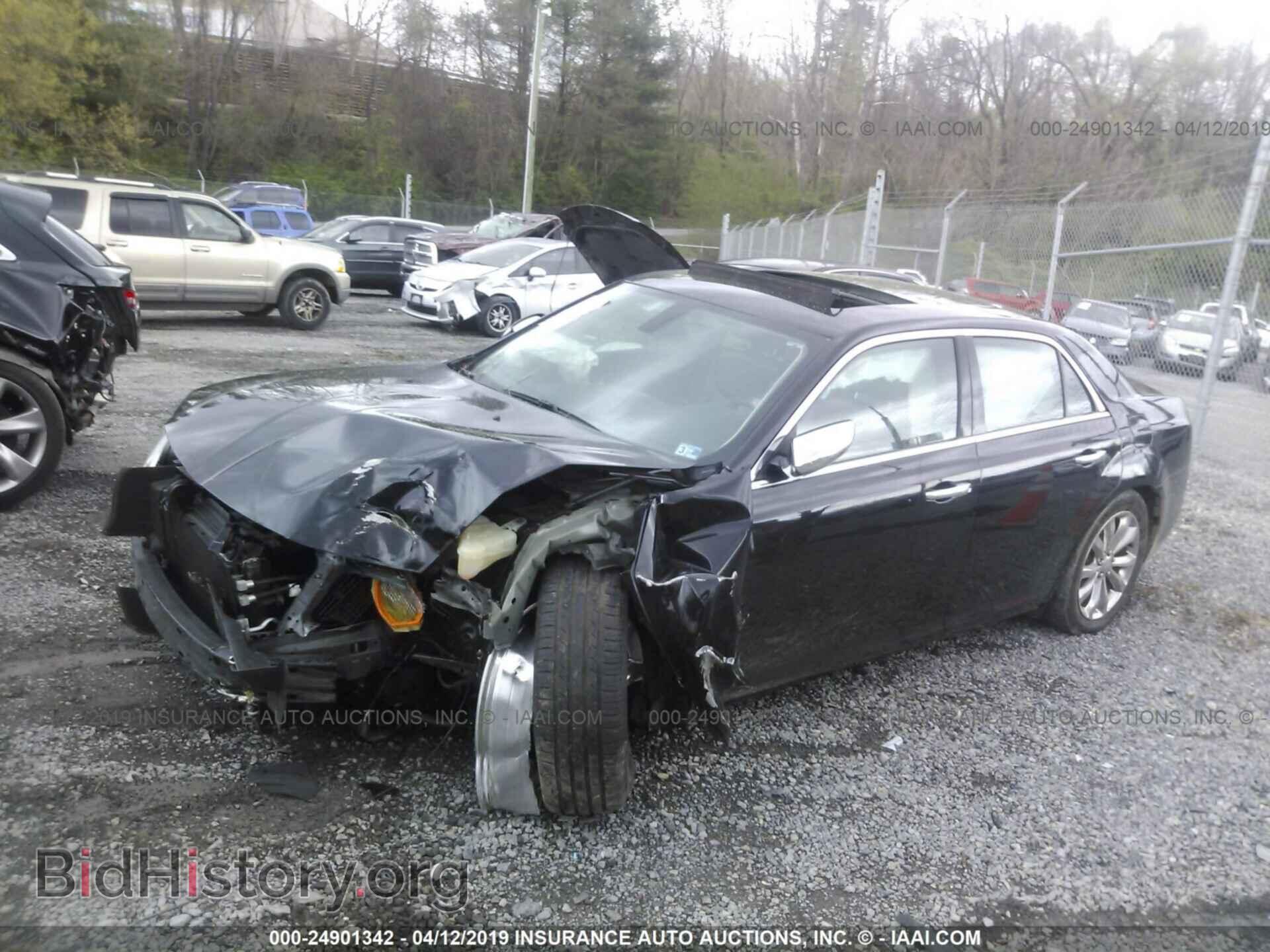 2016 CHRYSLER 300C - VIN: 2C3CCAKG0GH248697 - Фото 2