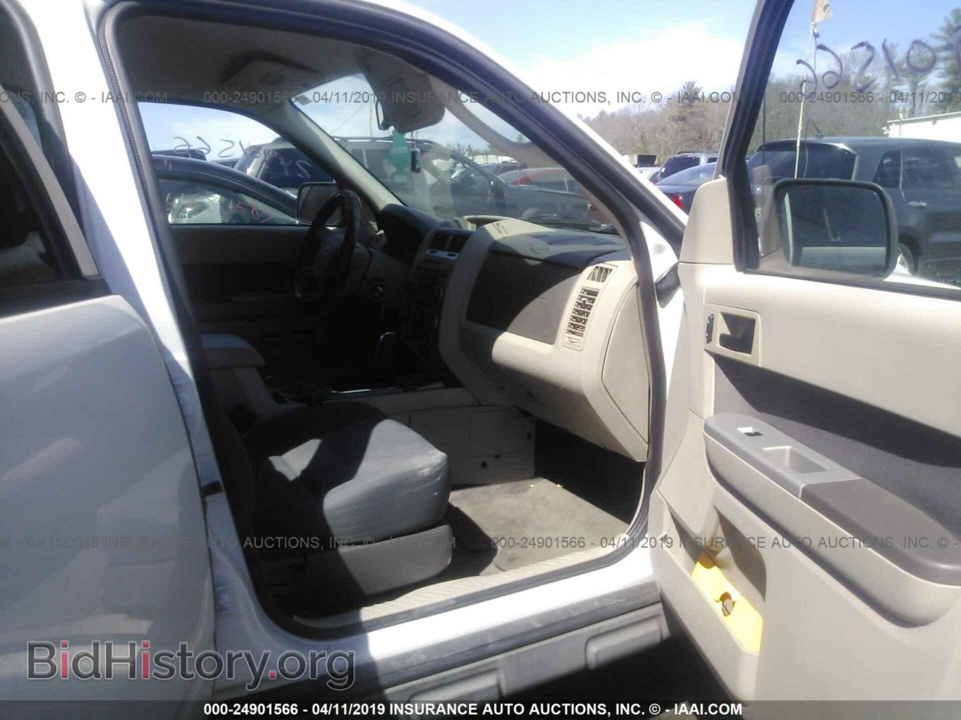 2009 FORD ESCAPE - VIN: 1FMCU59399KC41581 - Фото 5