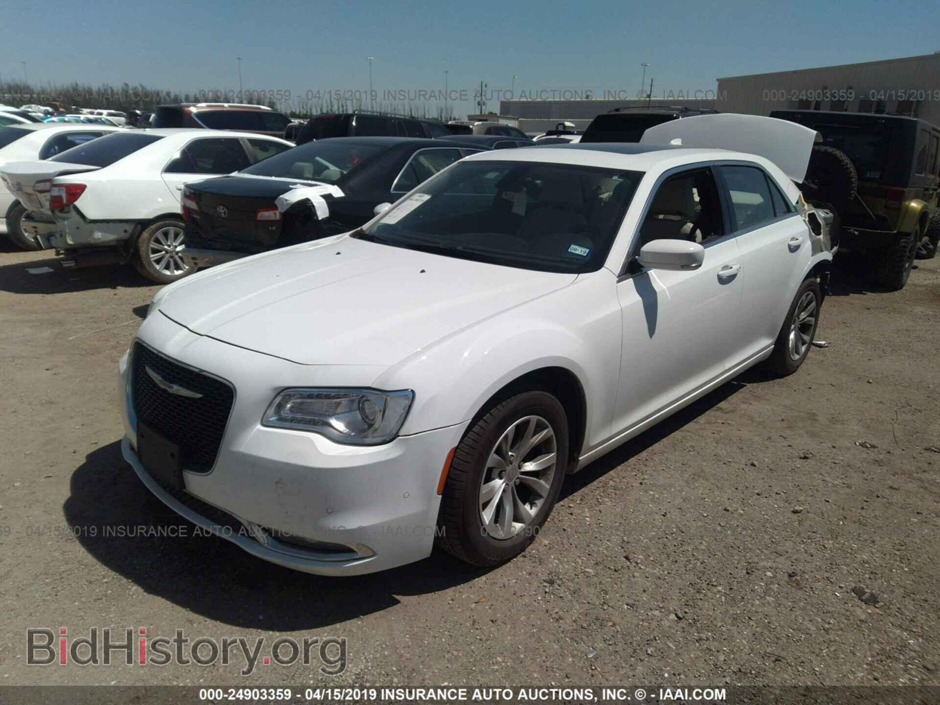 2015 CHRYSLER 300 - VIN: 2C3CCAAG1FH893679 - Photo 2
