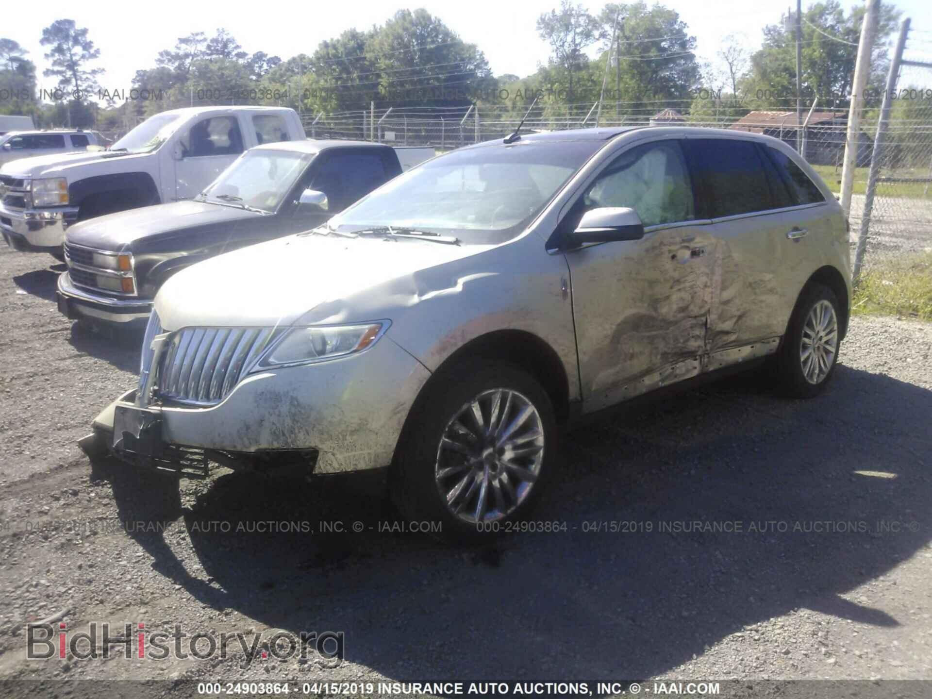 2011 LINCOLN MKX - VIN: 2LMDJ6JK6BBJ33204 - Photo 2