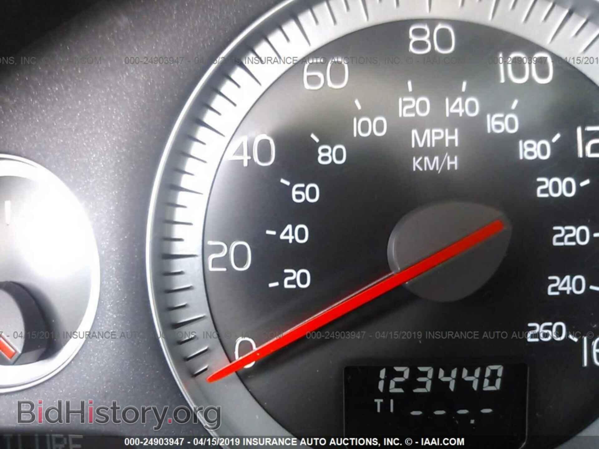 2013 VOLVO XC90 - VIN: YV4952CZ9D1661599 - Фото 7