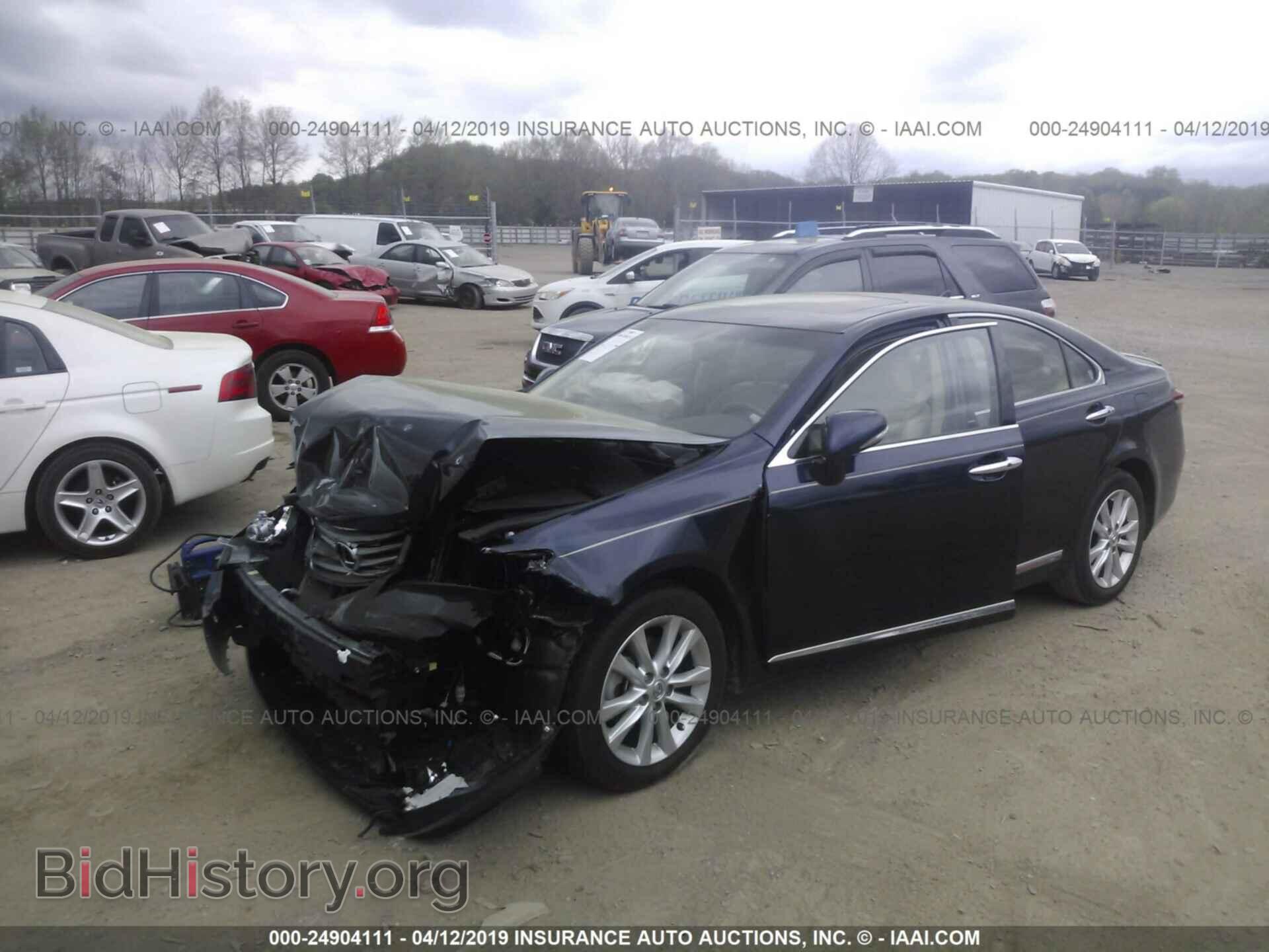 2011 LEXUS ES - VIN: JTHBK1EG9B2440741 - Фото 2