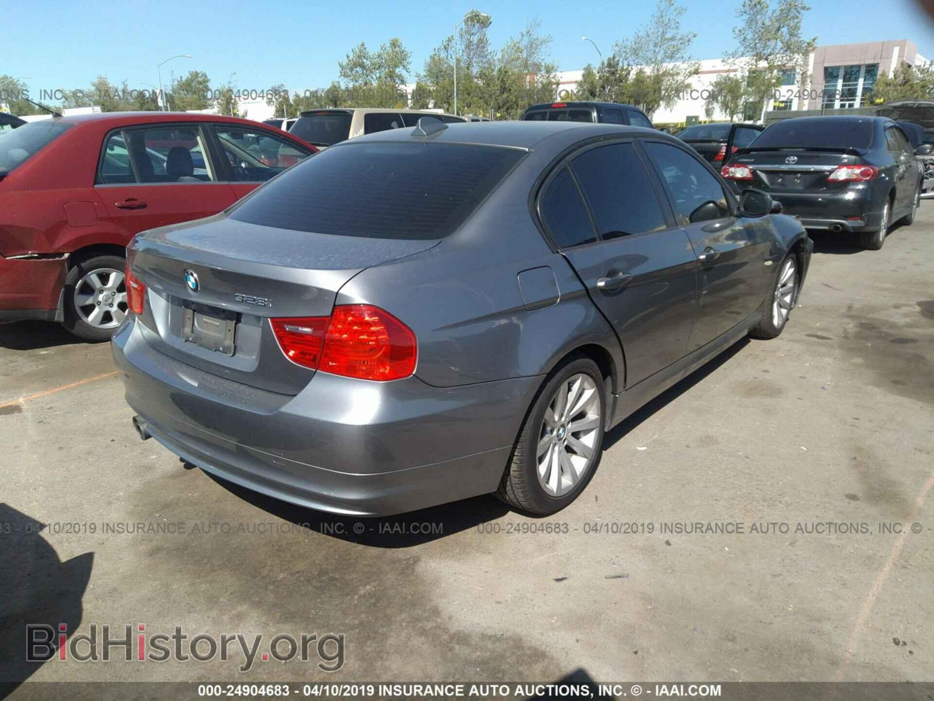 2011 BMW 328 - VIN: WBAPH5C52BA441599 - Фото 4