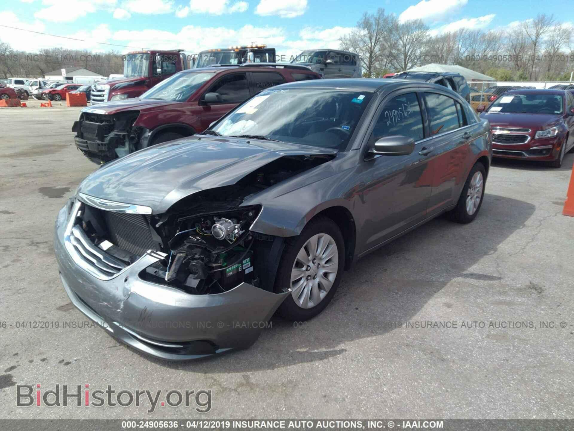 2013 CHRYSLER 200 - VIN: 1C3CCBAB7DN642292 - Photo 2