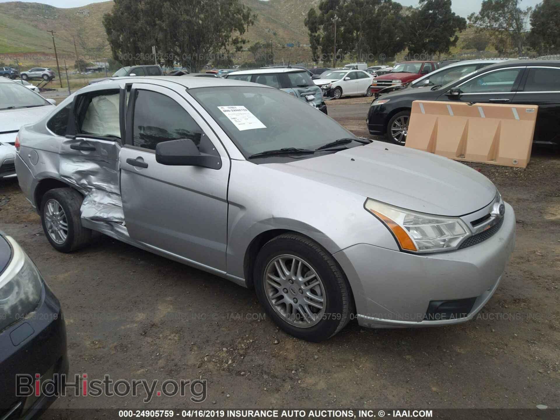 Photo 1FAHP3FN2BW152807 - Ford Focus 2011