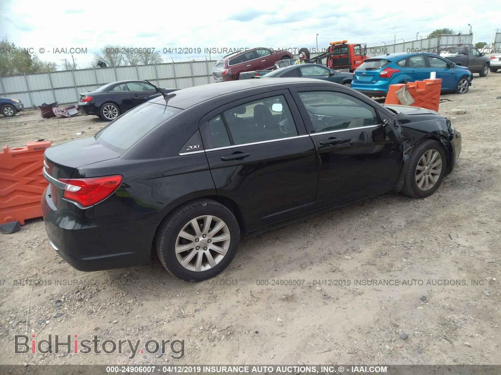 2013 CHRYSLER 200 - VIN: 1C3CCBBG9DN531995 - Photo 4