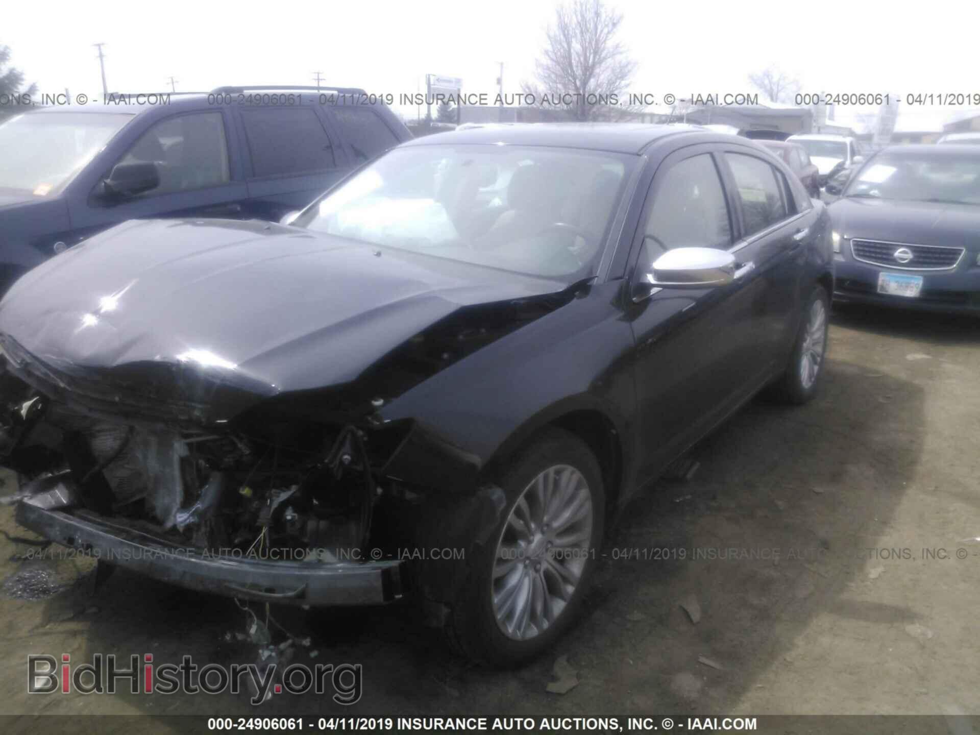 2013 CHRYSLER 200 - VIN: 1C3CCBCG2DN571012 - Photo 2