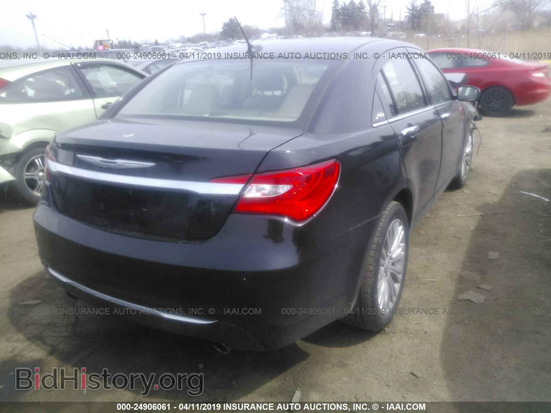 2013 CHRYSLER 200 - VIN: 1C3CCBCG2DN571012 - Photo 4